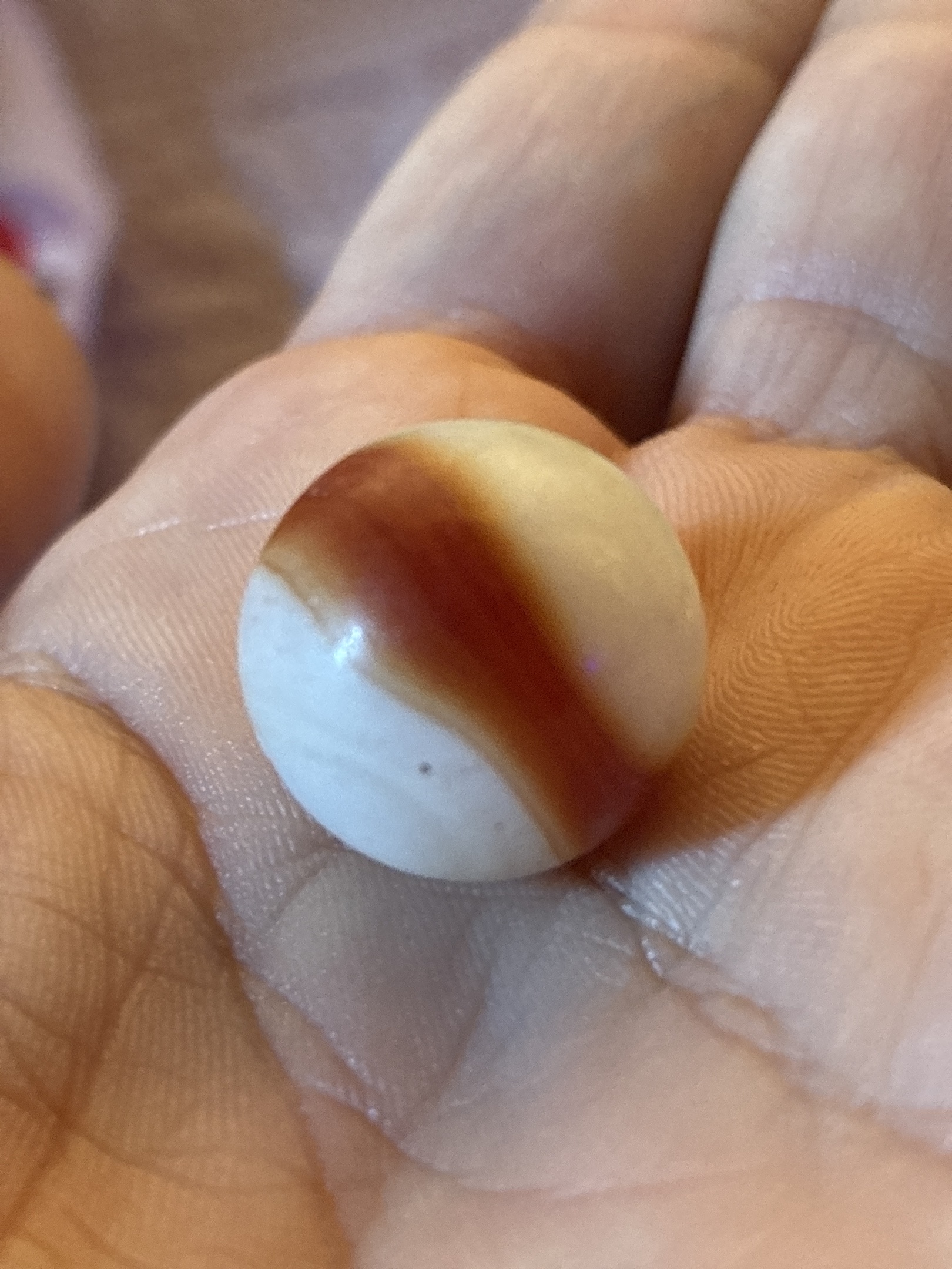 Carnelian / Orange Patch by Akro Agate Company, identification view