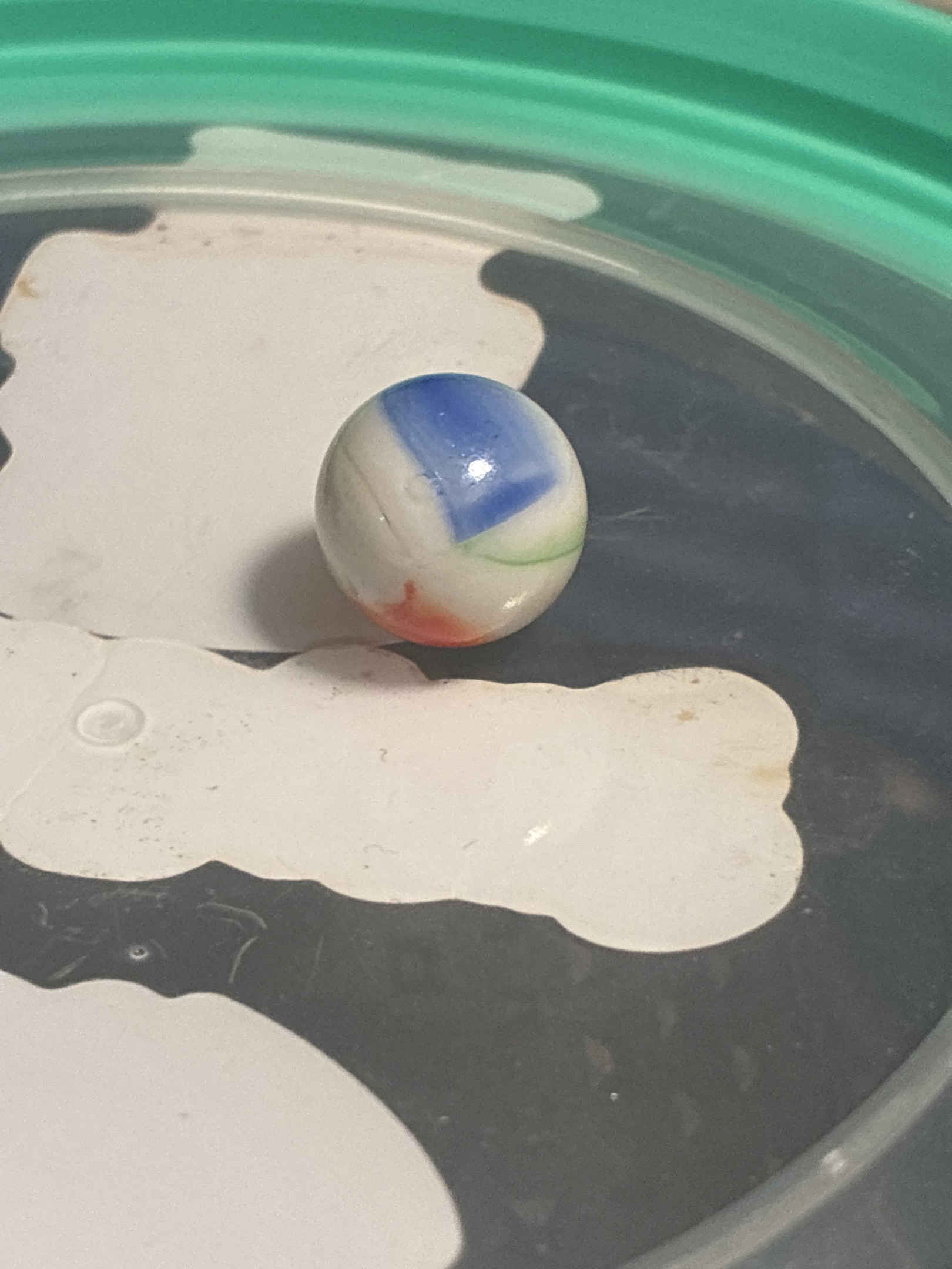 Tri-Lite by Vitro Agate Company, identification view