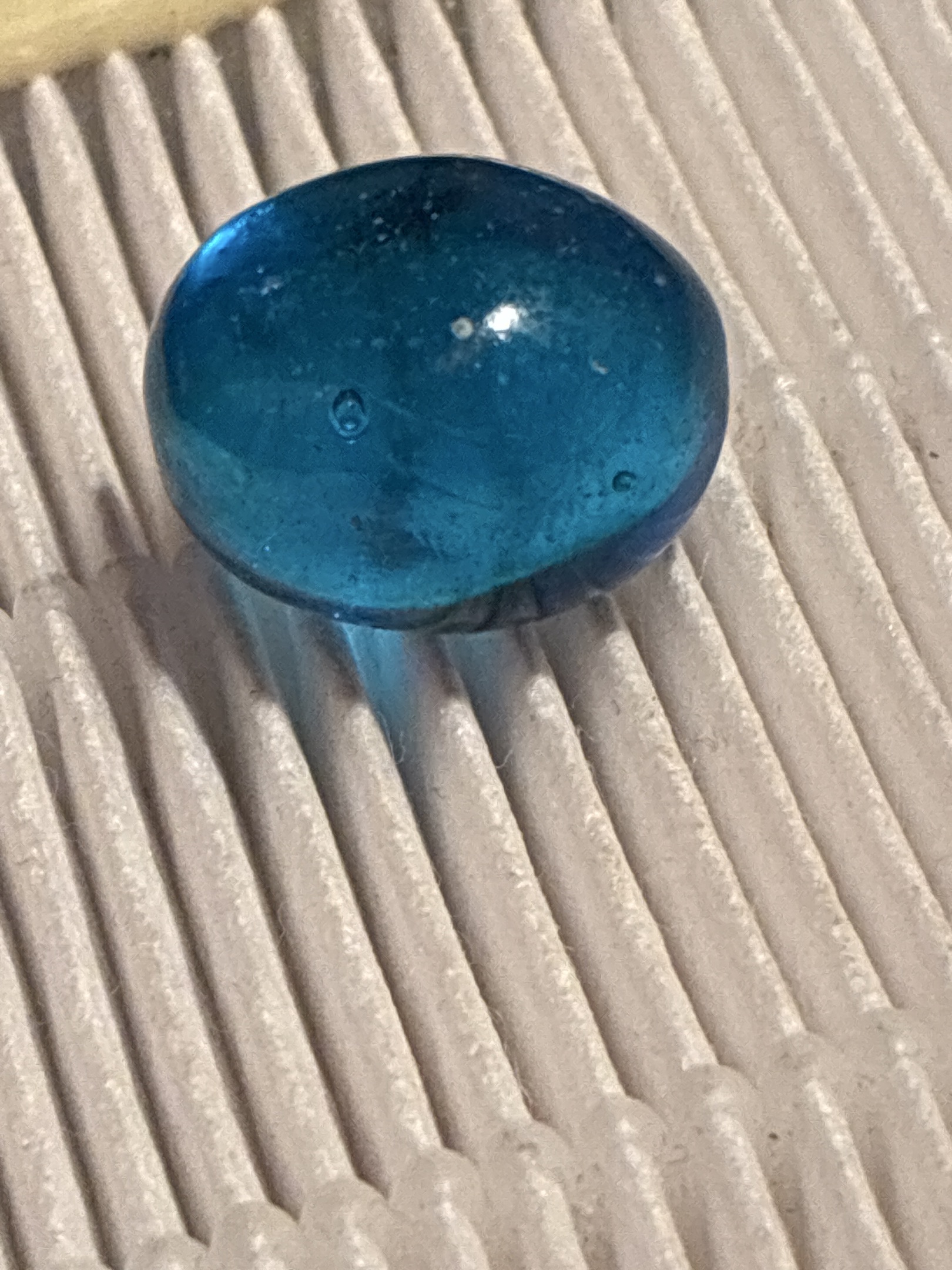 Blue Clearie by Marble King, identification view