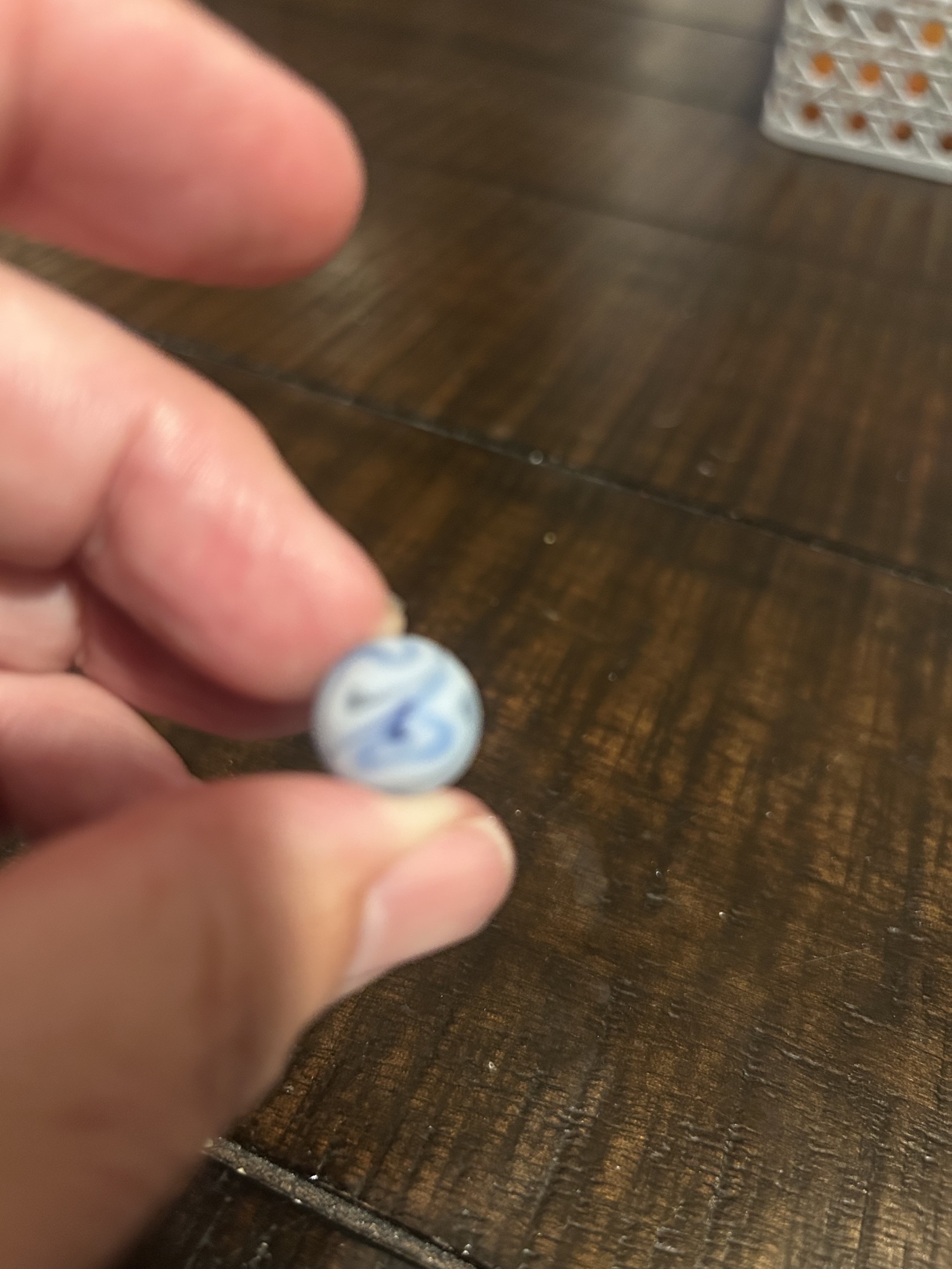 Blue and White Swirl by Champion Agate, identification view