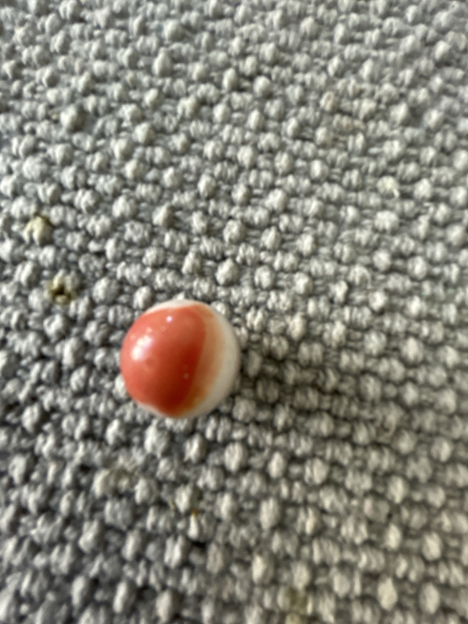 Red and White Patch by Vitro Agate Co., identification view