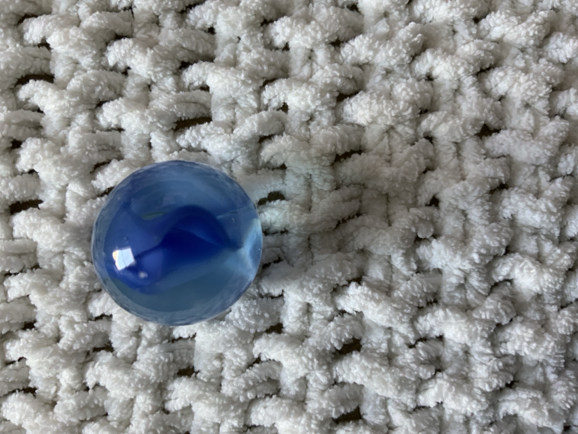 Blue Cat's Eye Shooter by Vitro Agate Company, identification view