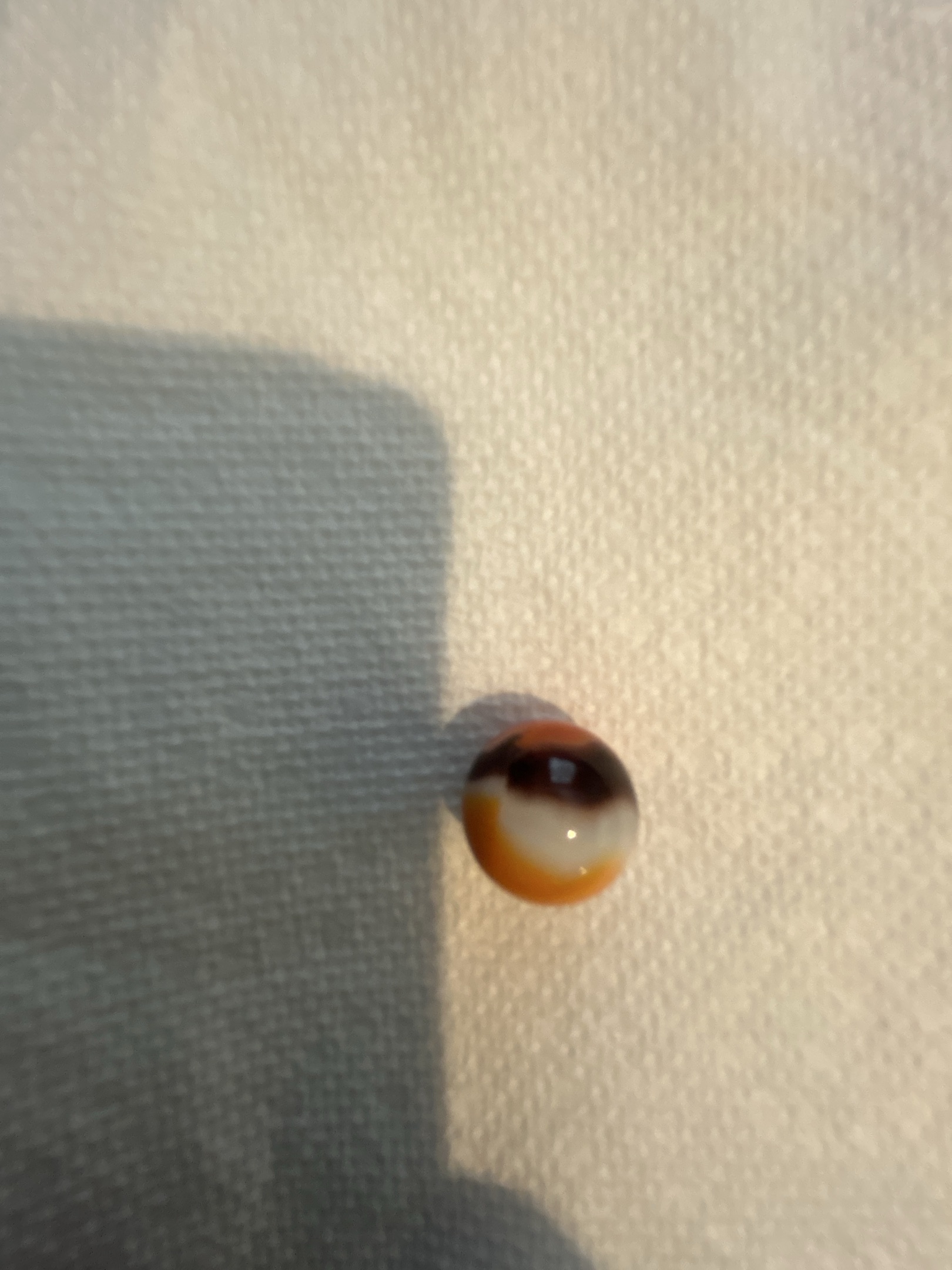 Brown and Orange Patch by Akro Agate, identification view