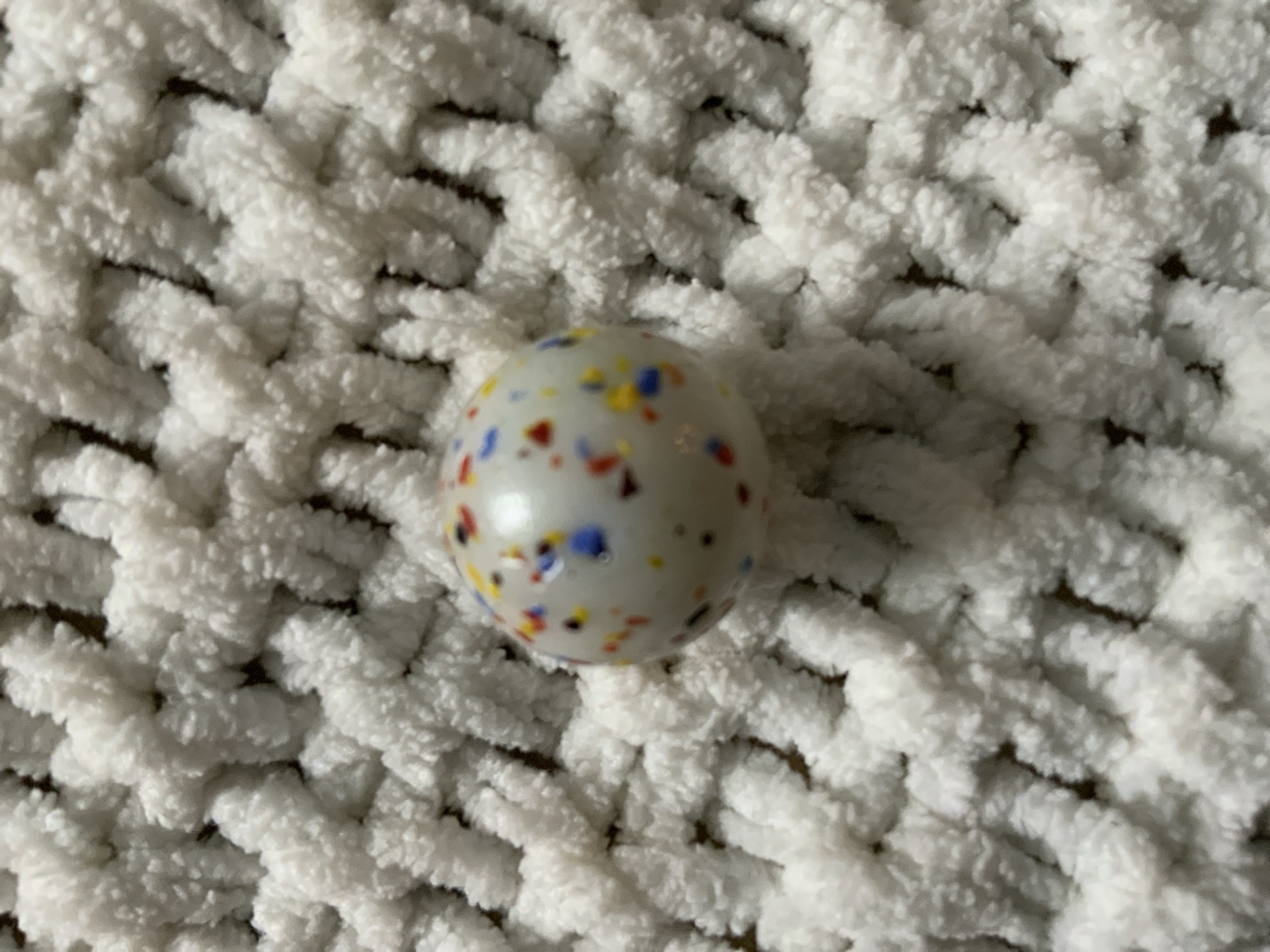 Confetti by Peltier Glass Company, identification view