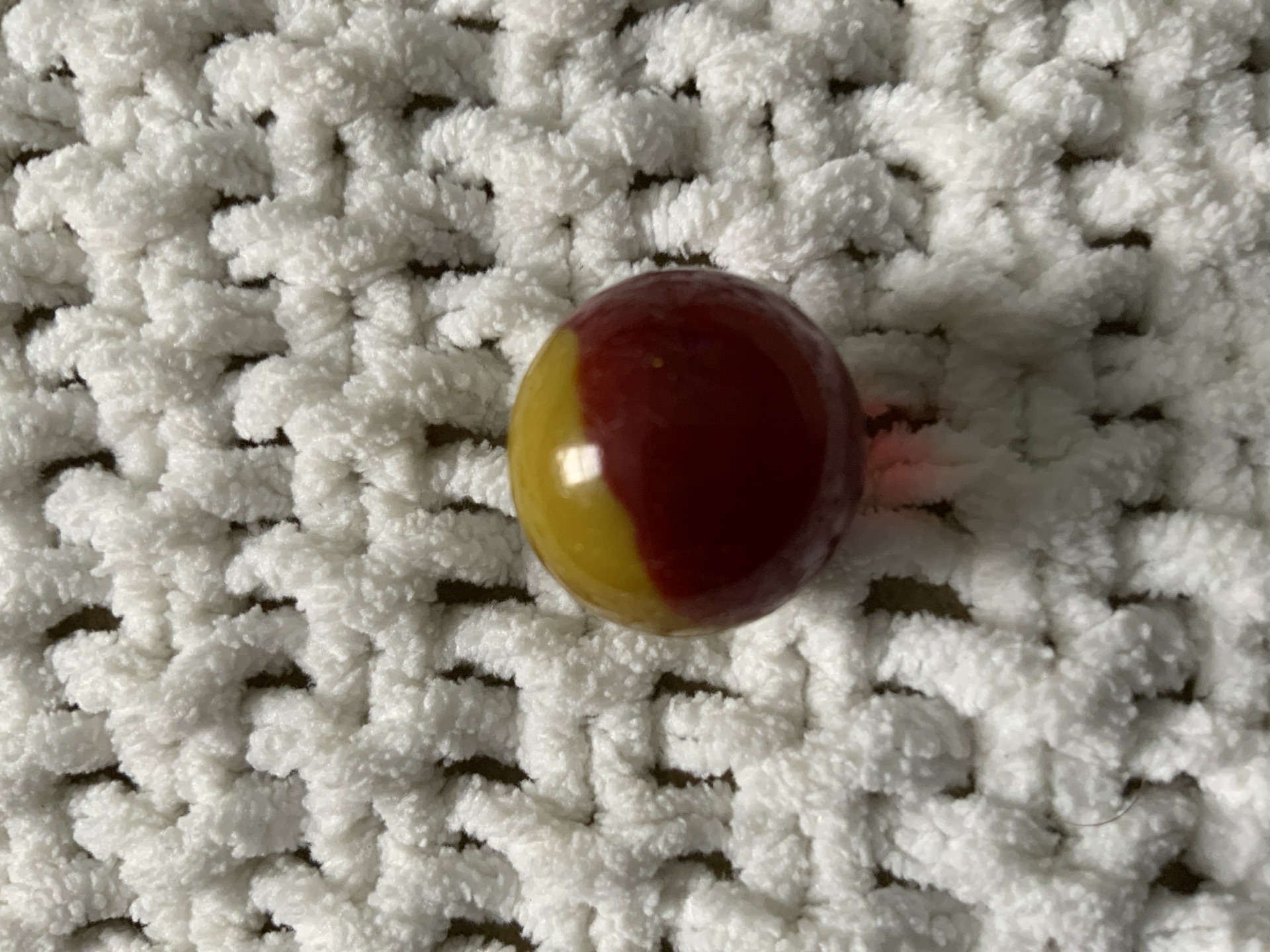 Red and Yellow Patch by Akro Agate, identification view