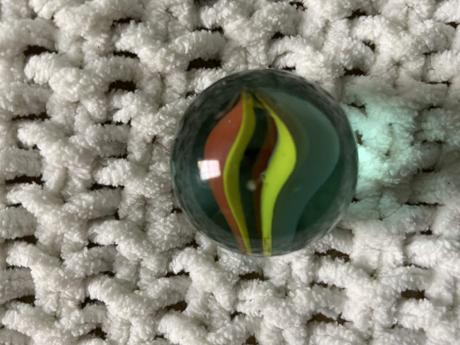 Jumbo 4-Vane Cat's Eye Shooter - Orange and Lime by Vacor de Mexico, identification view