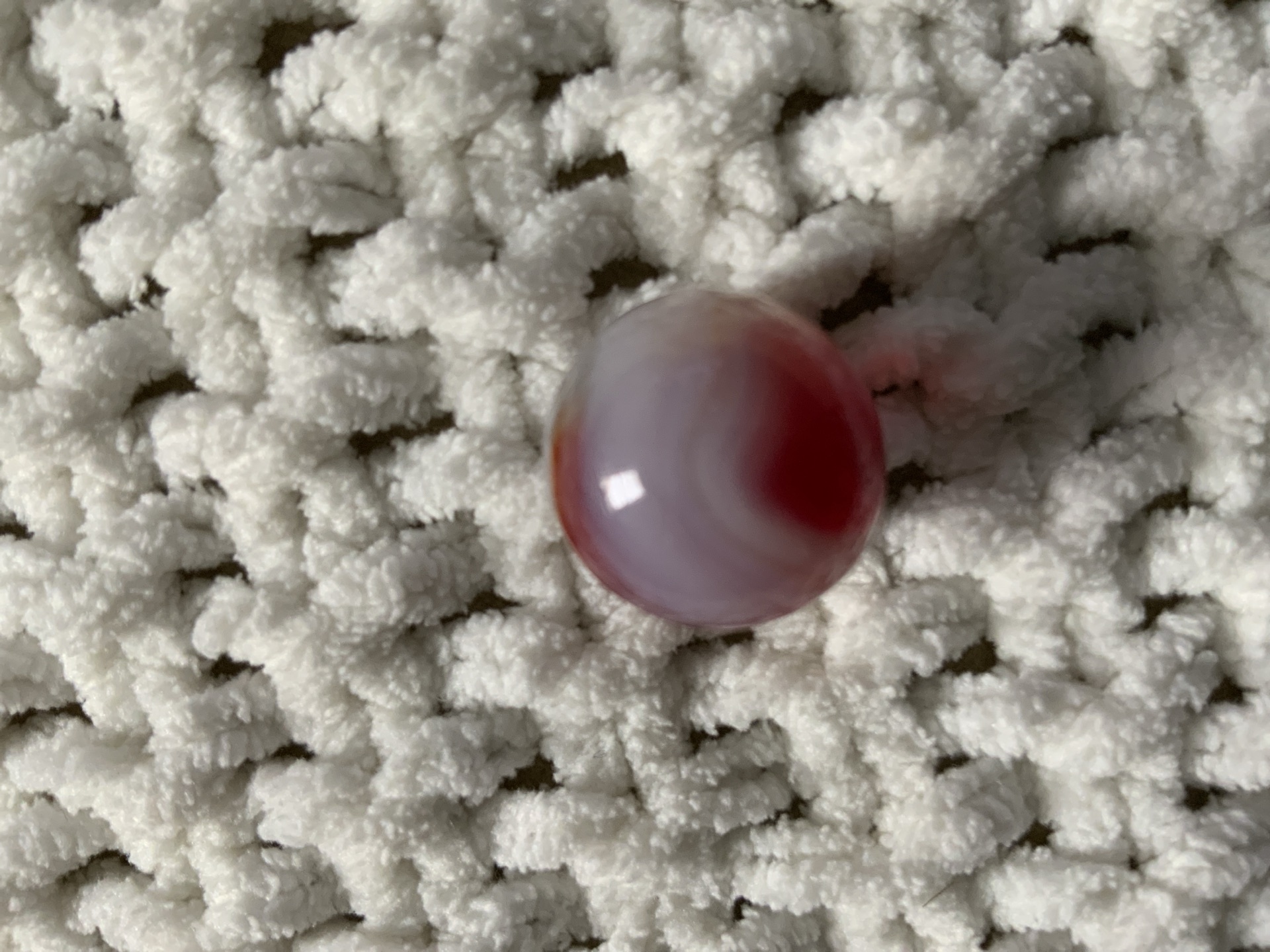Special - Red and White by Akro Agate, identification view