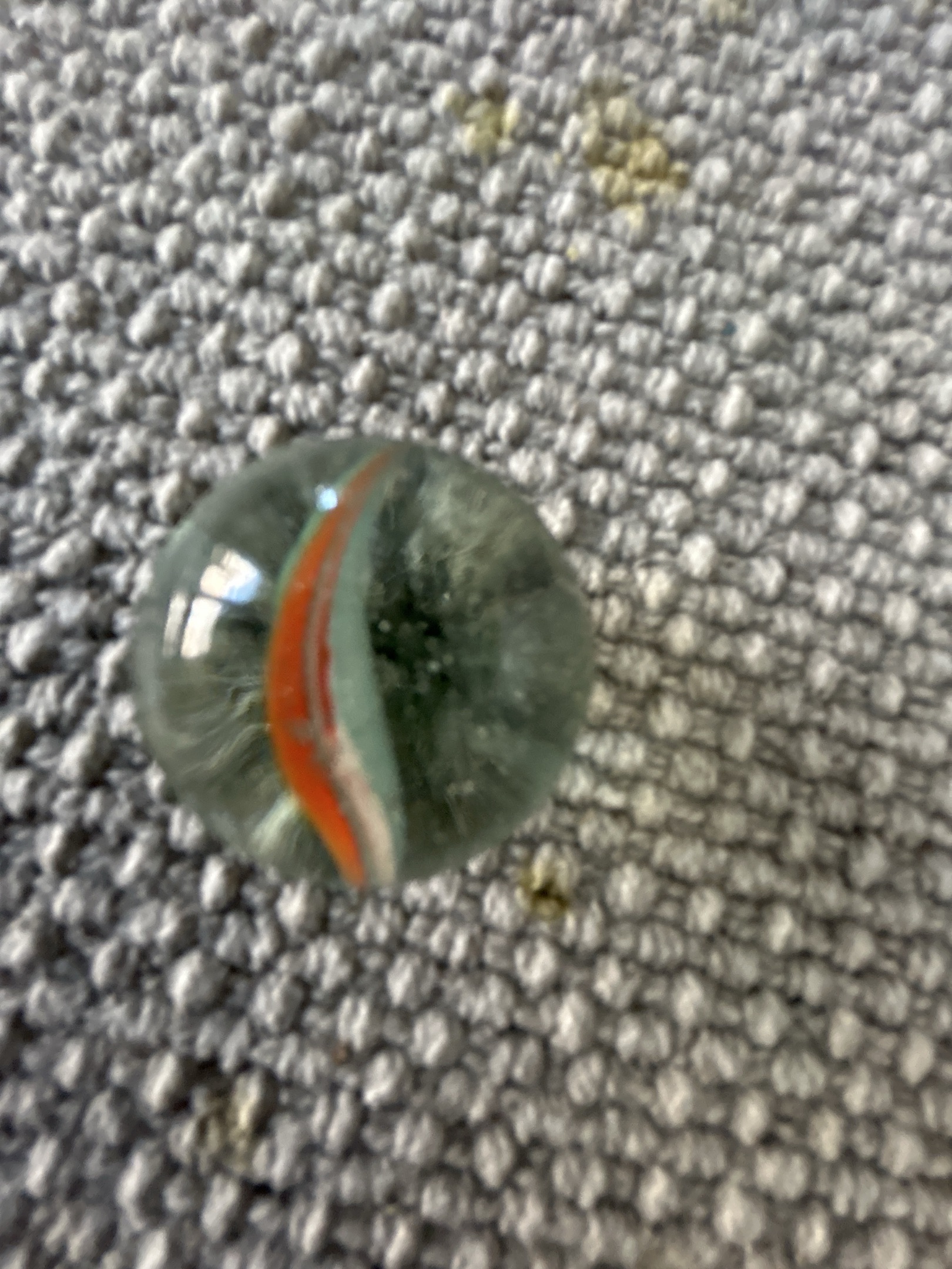 Single Ribbon Shooter by Vitro Agate Co., identification view