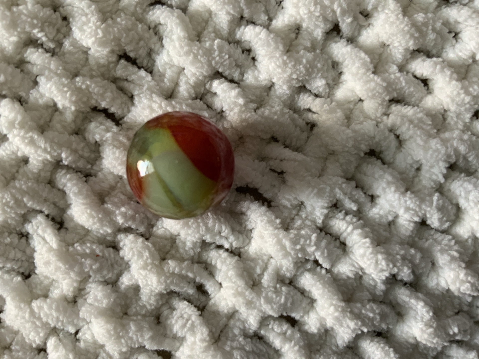 Red and Green Patch - Christmas Special by Akro Agate, identification view