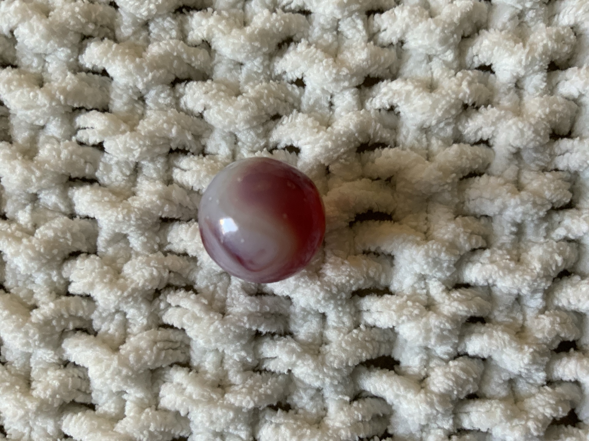 Red and White Patch - Oxblood Patch by Akro Agate, identification view