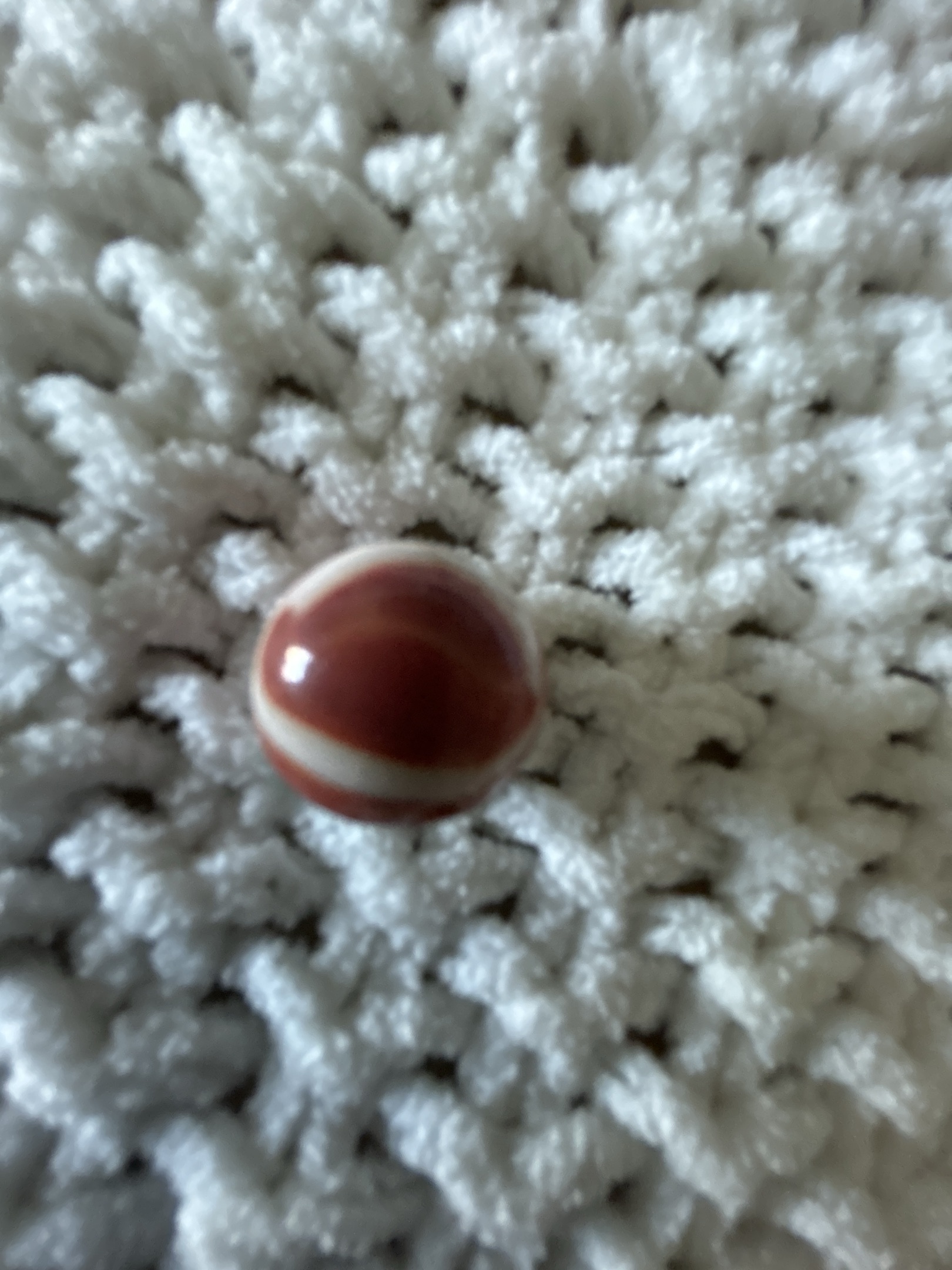 Oxblood Corkscrew by Akro Agate, identification view