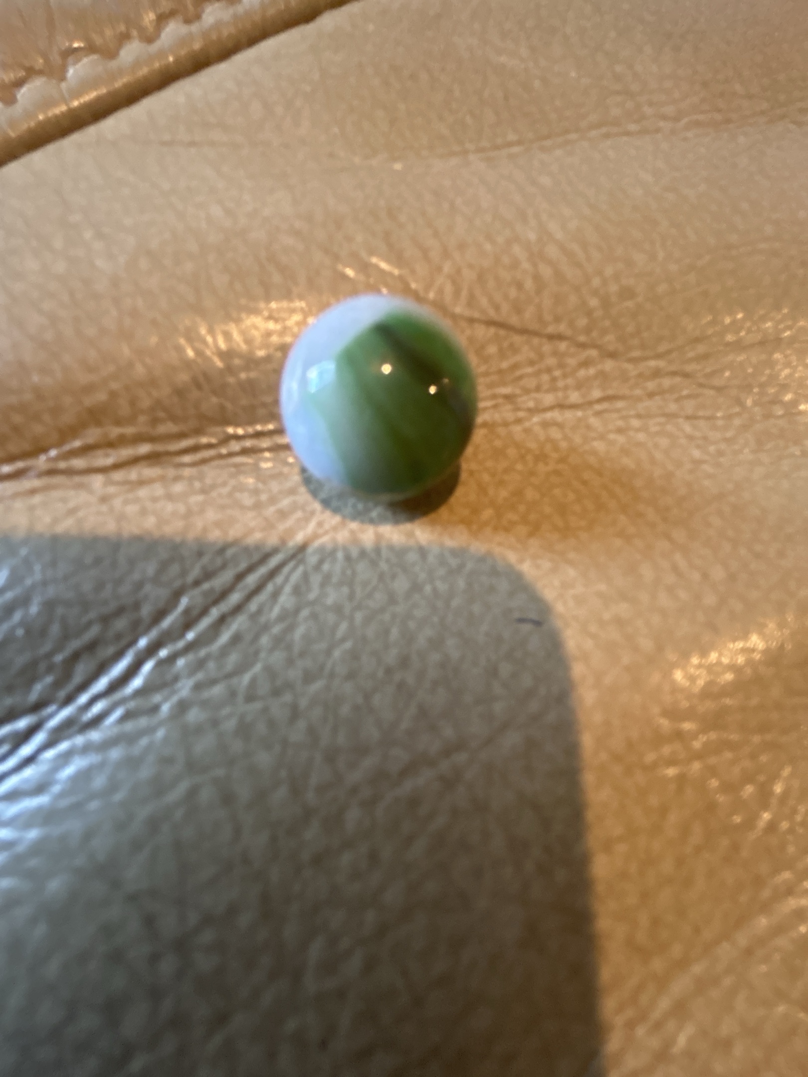 Green and White Patch by Akro Agate, identification view