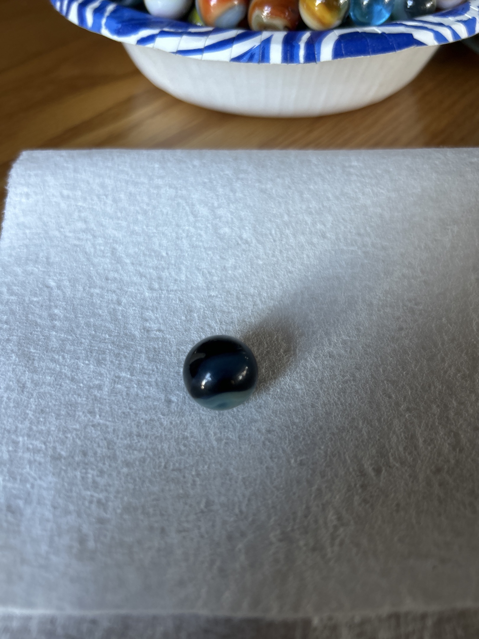 Blackie / Black Onyx with Blue Patch by Vitro Agate, identification view