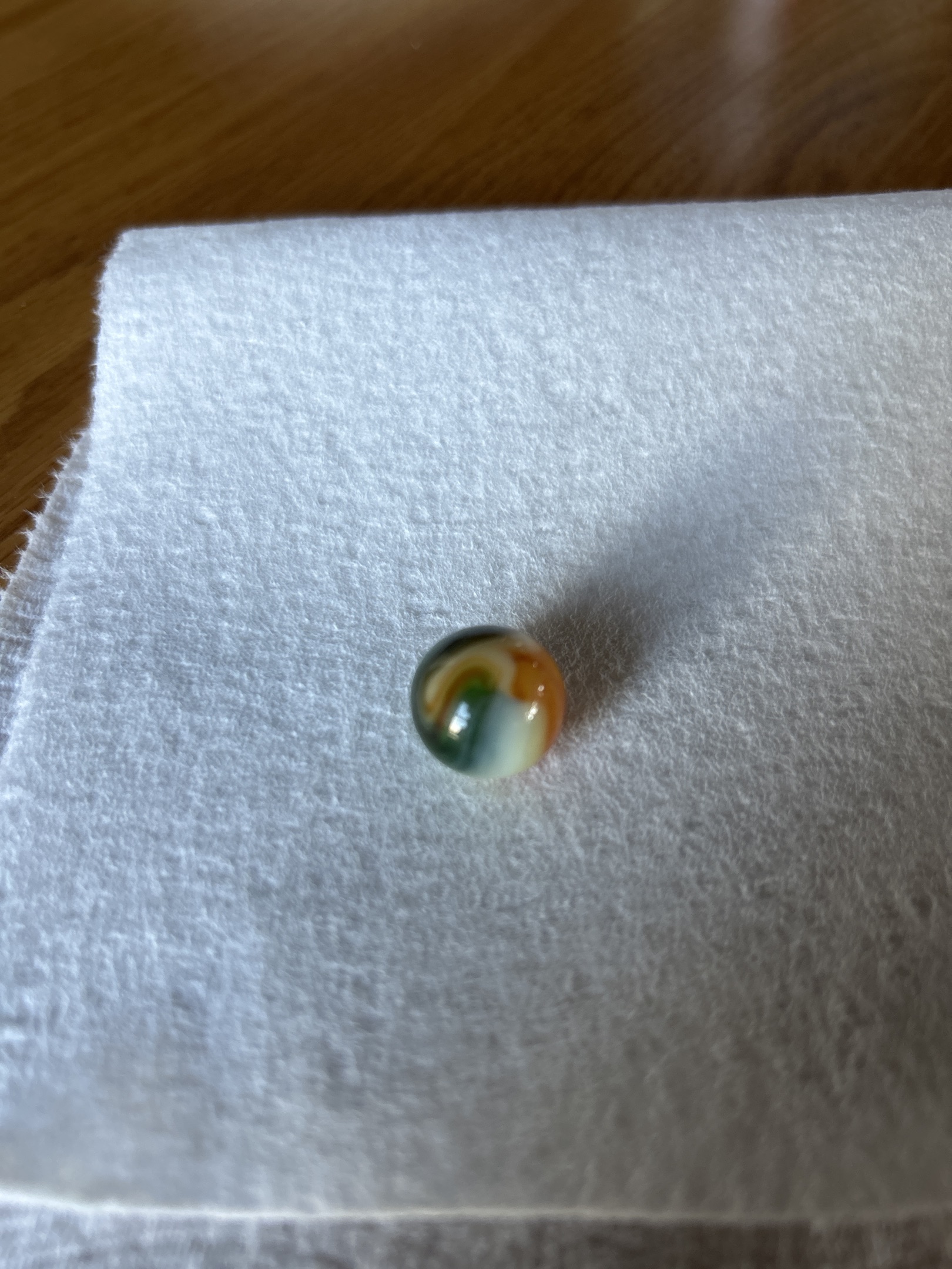 Tri-Color Special by Akro Agate, identification view