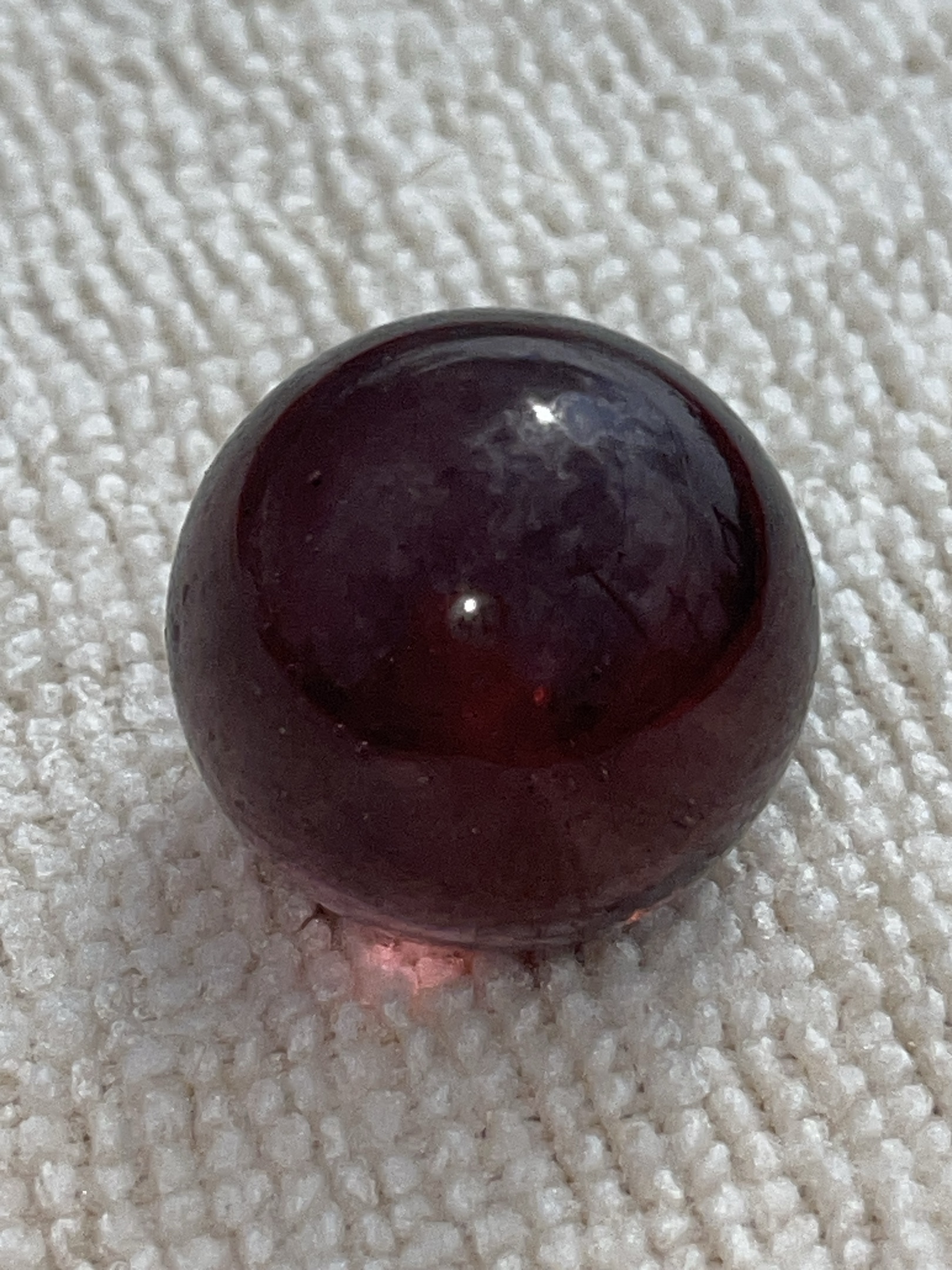 Black Cherry by Vitro Agate, identification view