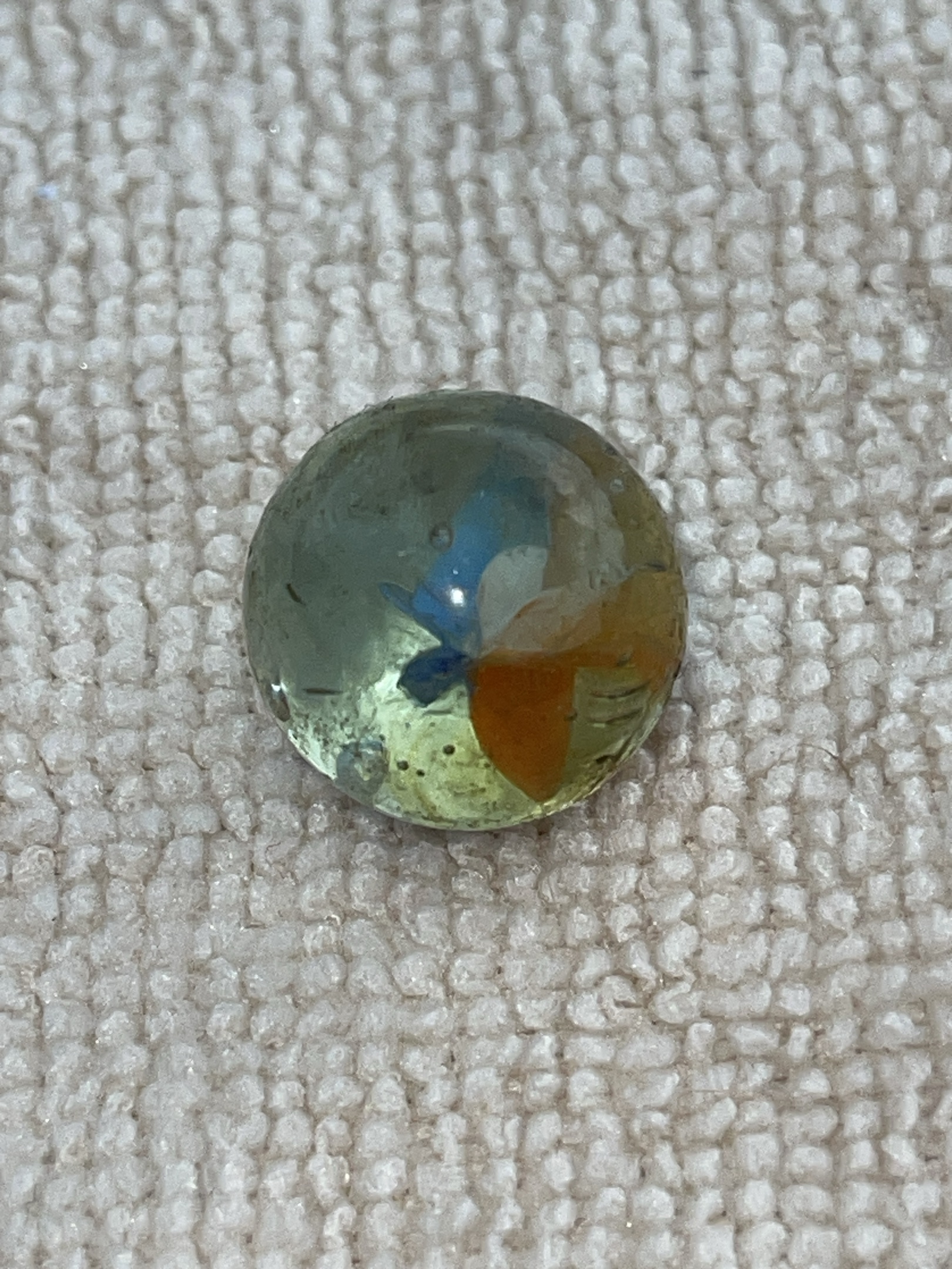 Tri-Color Cat's Eye by Vitro Agate, identification view