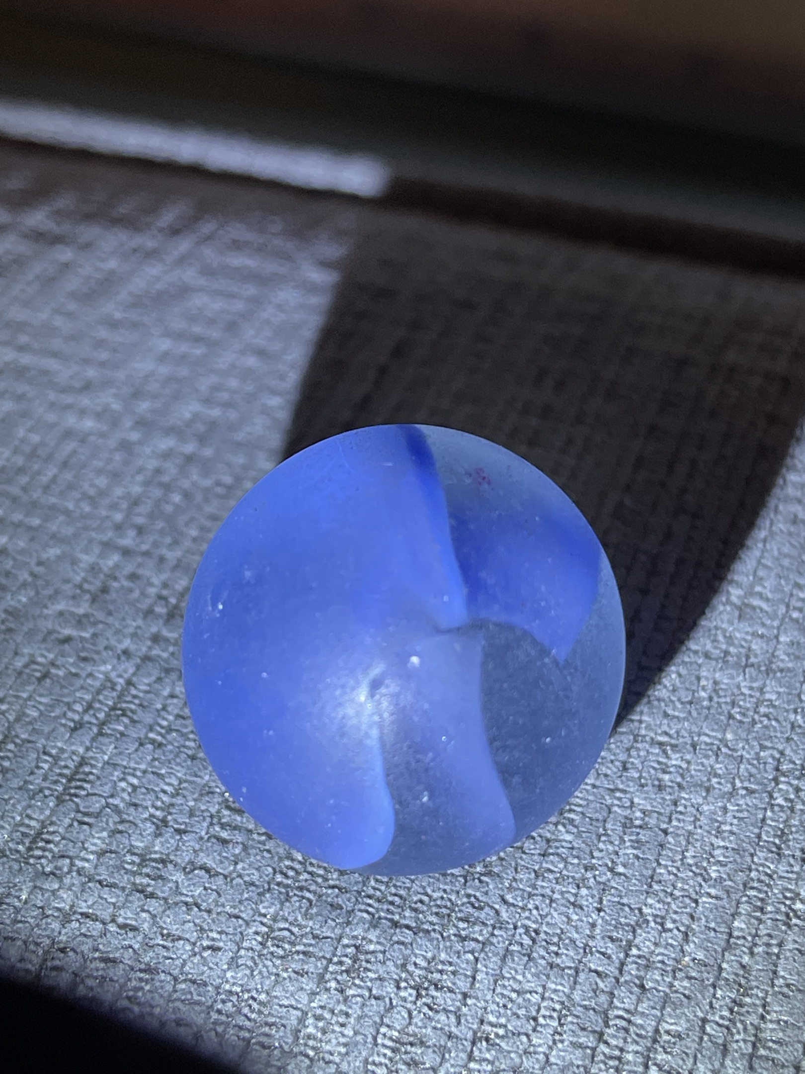 Blue Cat's Eye by Vitro Agate, identification view