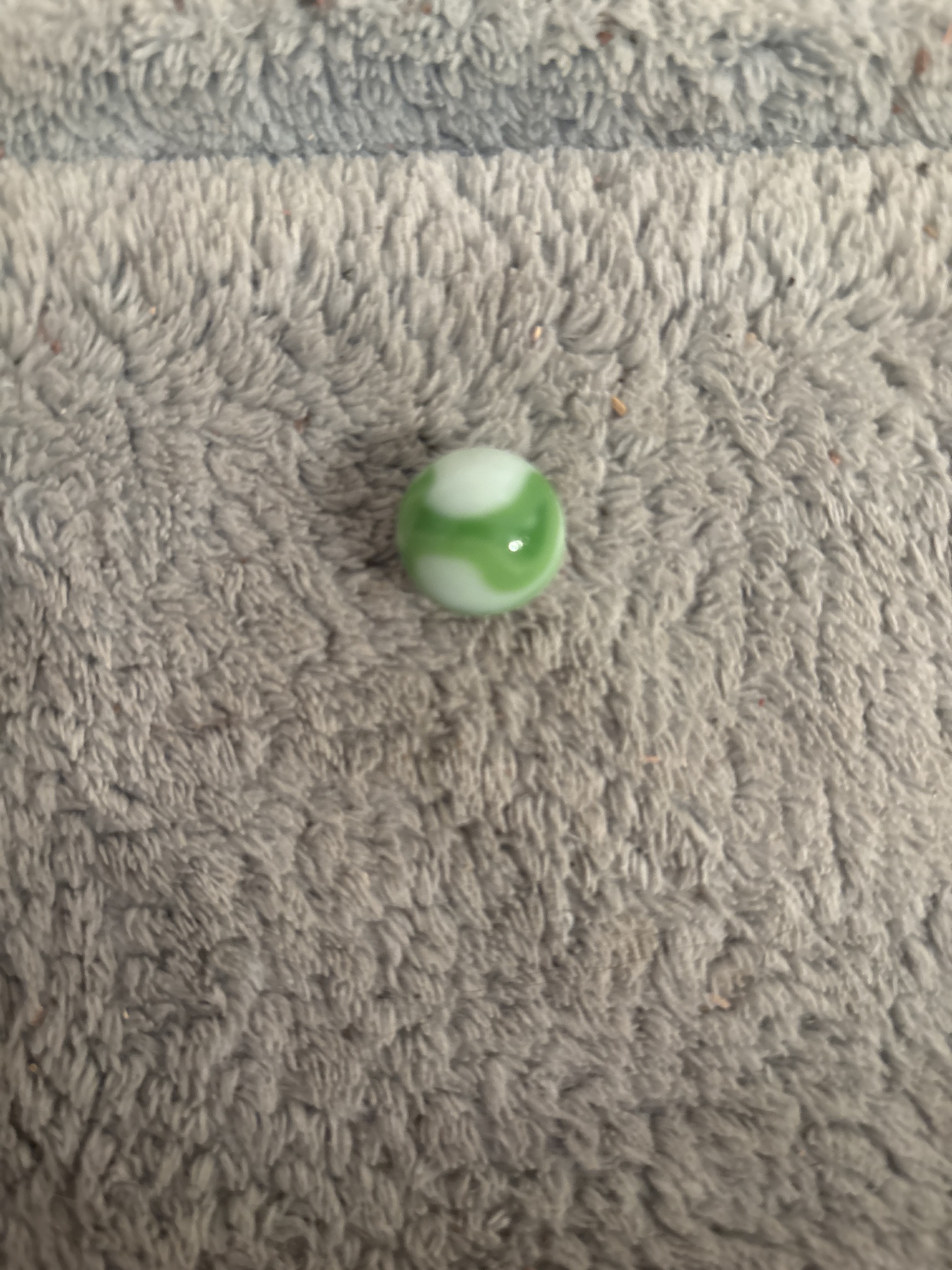 Green and White Swirl by Alley Agate, identification view