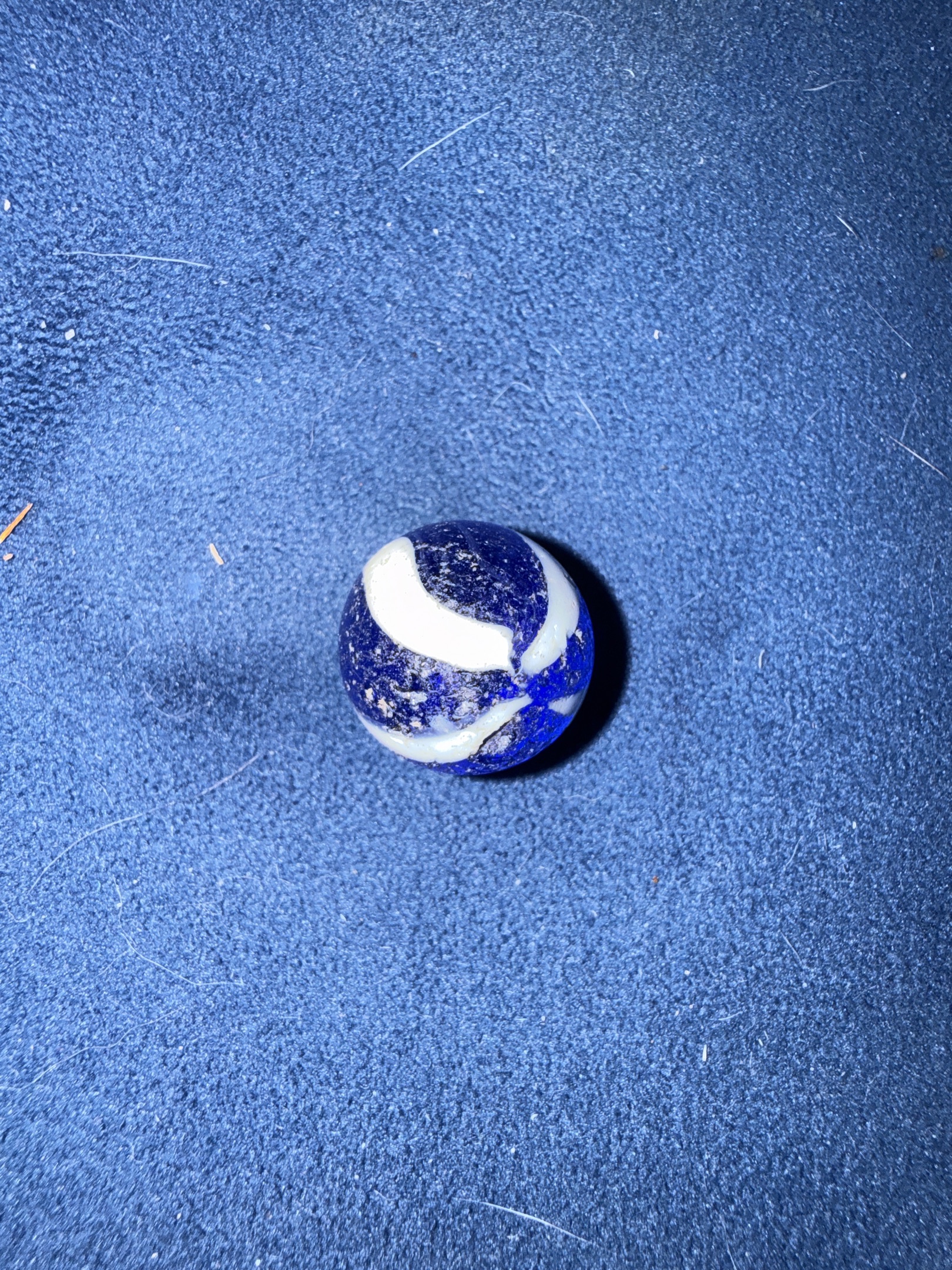 Blue Rebel by Peltier Glass Company, identification view