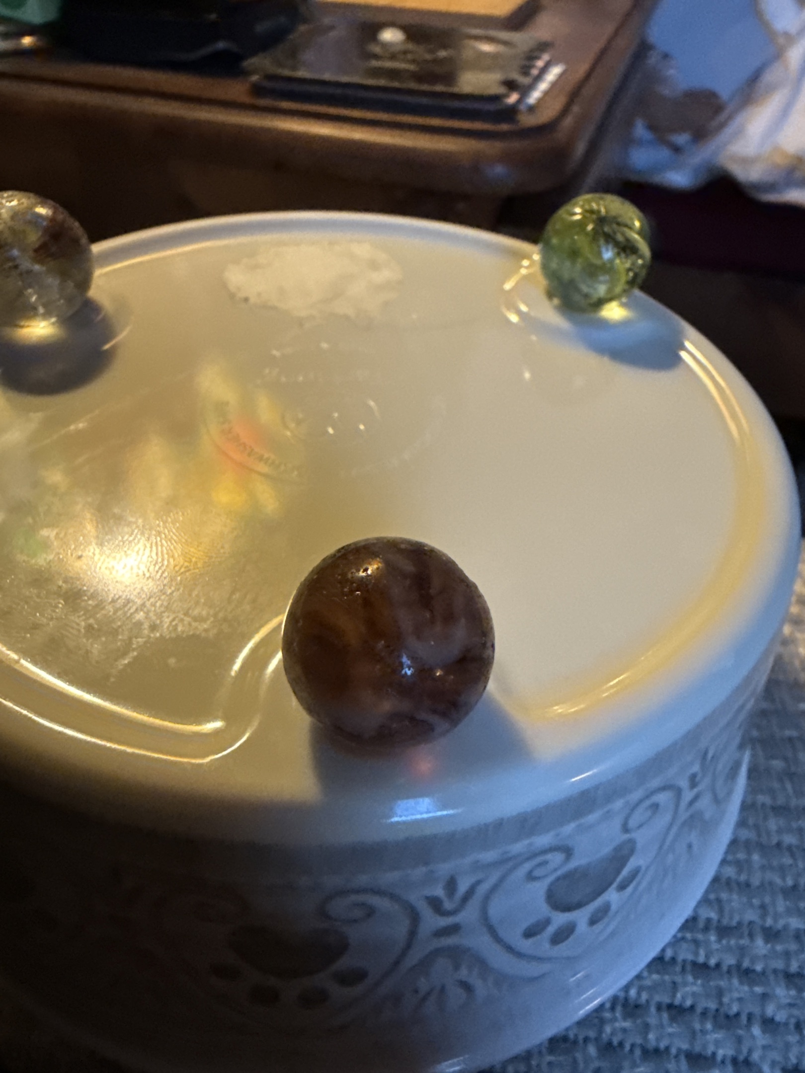 Brown Bennington by Bennington / German Stoneware, identification view