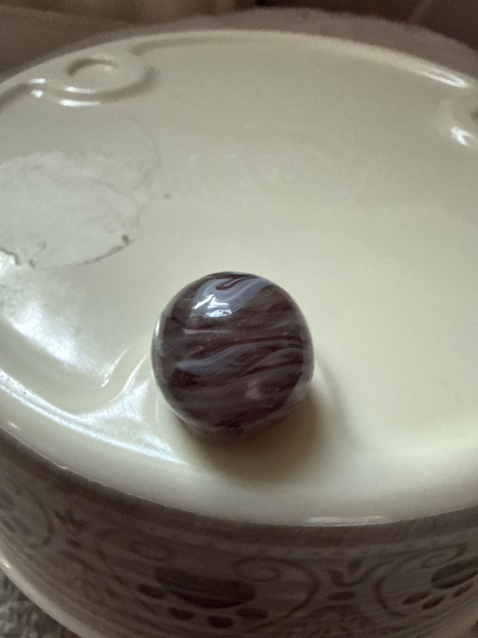 Purple Slag by Akro Agate, identification view