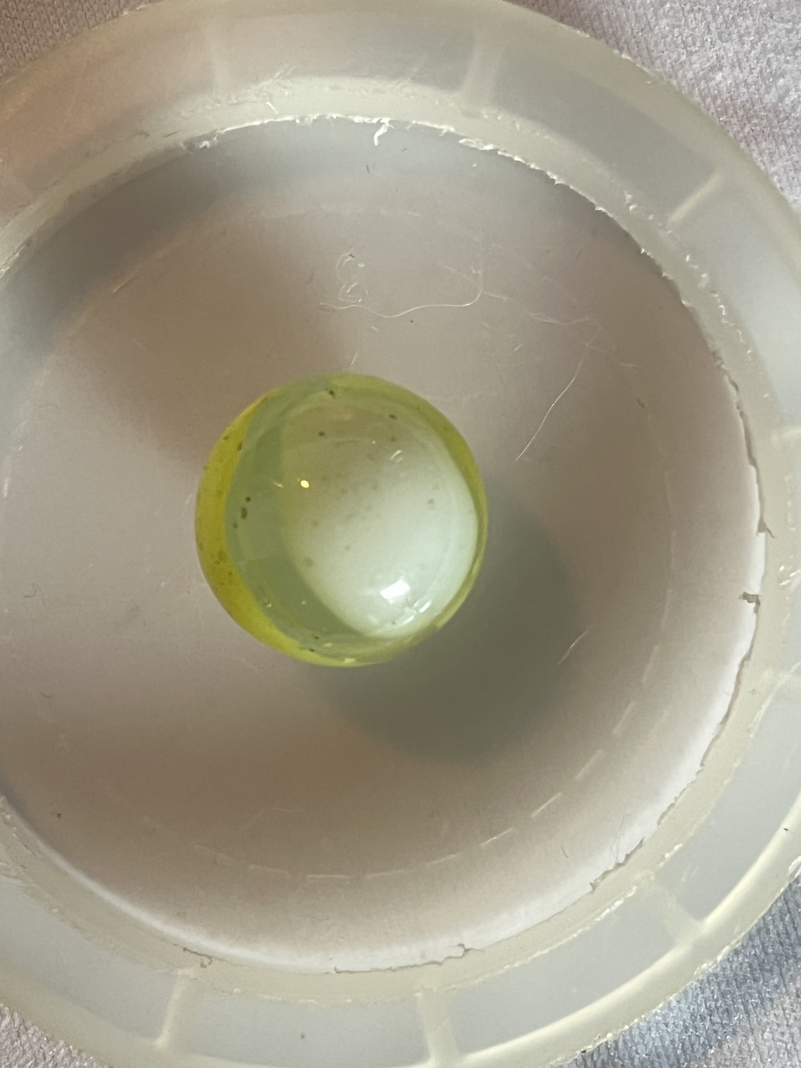 Yellow and White Patch / Helmet by Vitro Agate Company, identification view