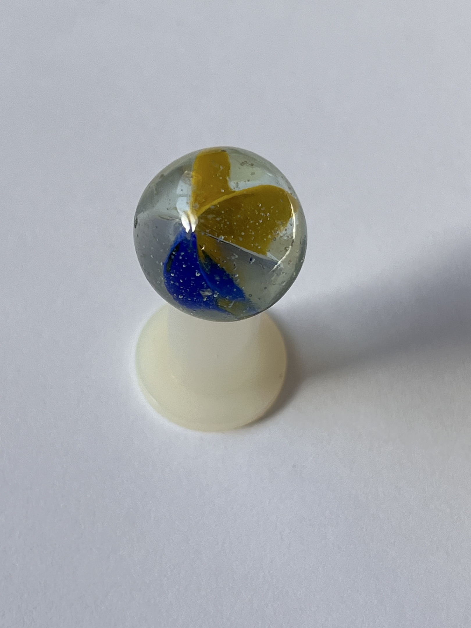 Blue and Yellow 2-Color Cat's Eye by Vitro Agate, identification view