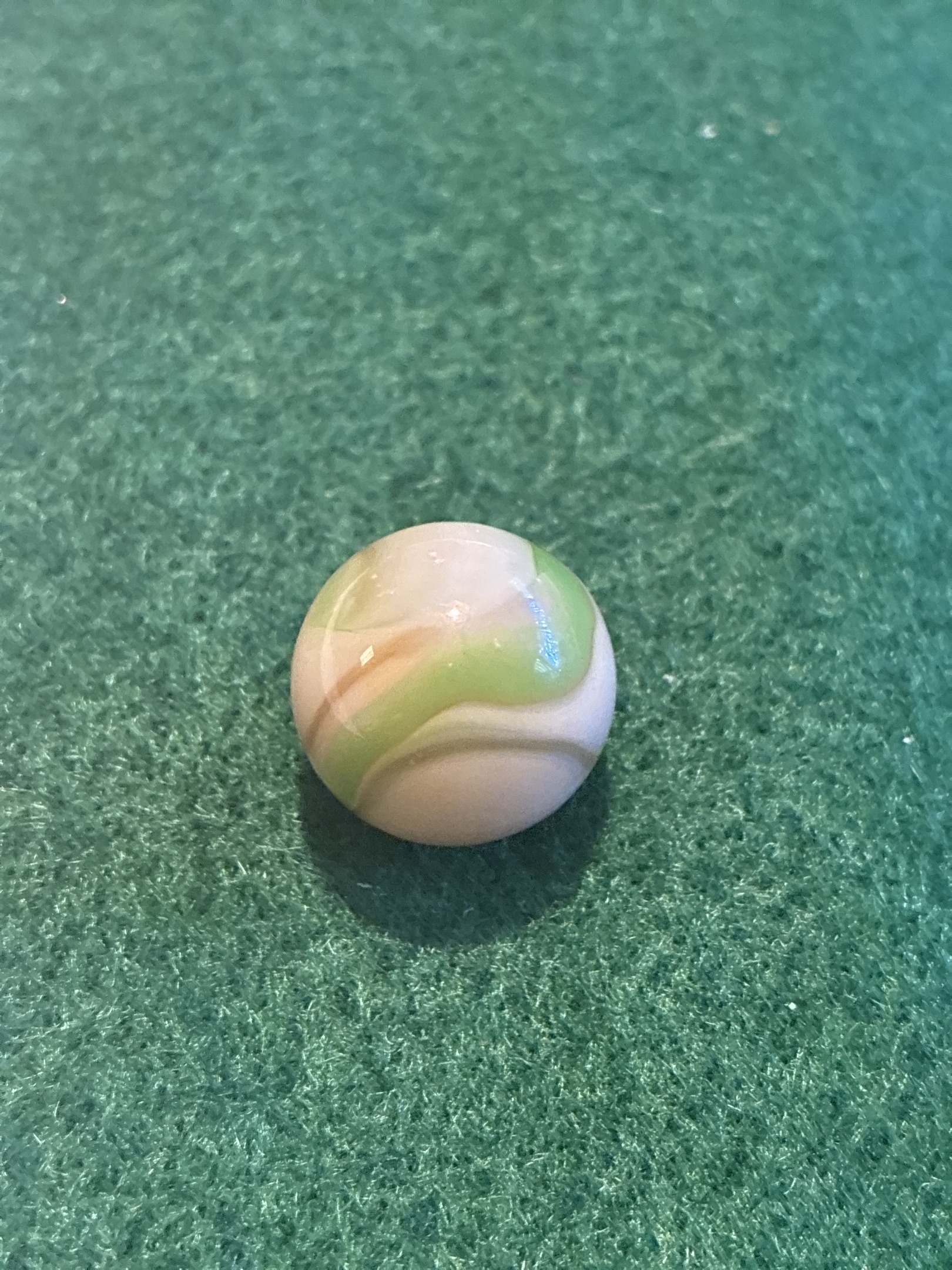 Green Popeye by Akro Agate, identification view