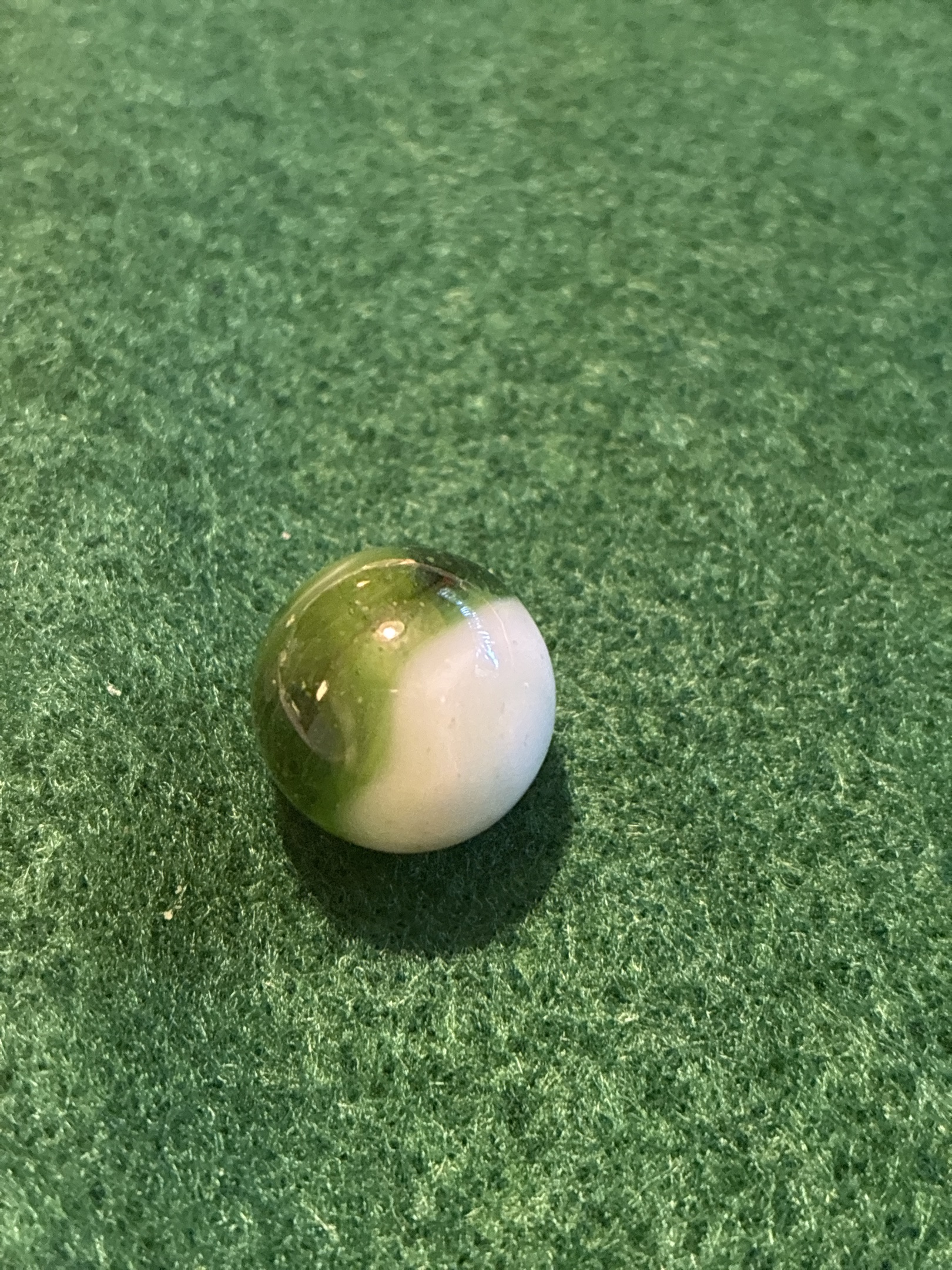 Green Conqueror / Type I by Vitro Agate Company, identification view