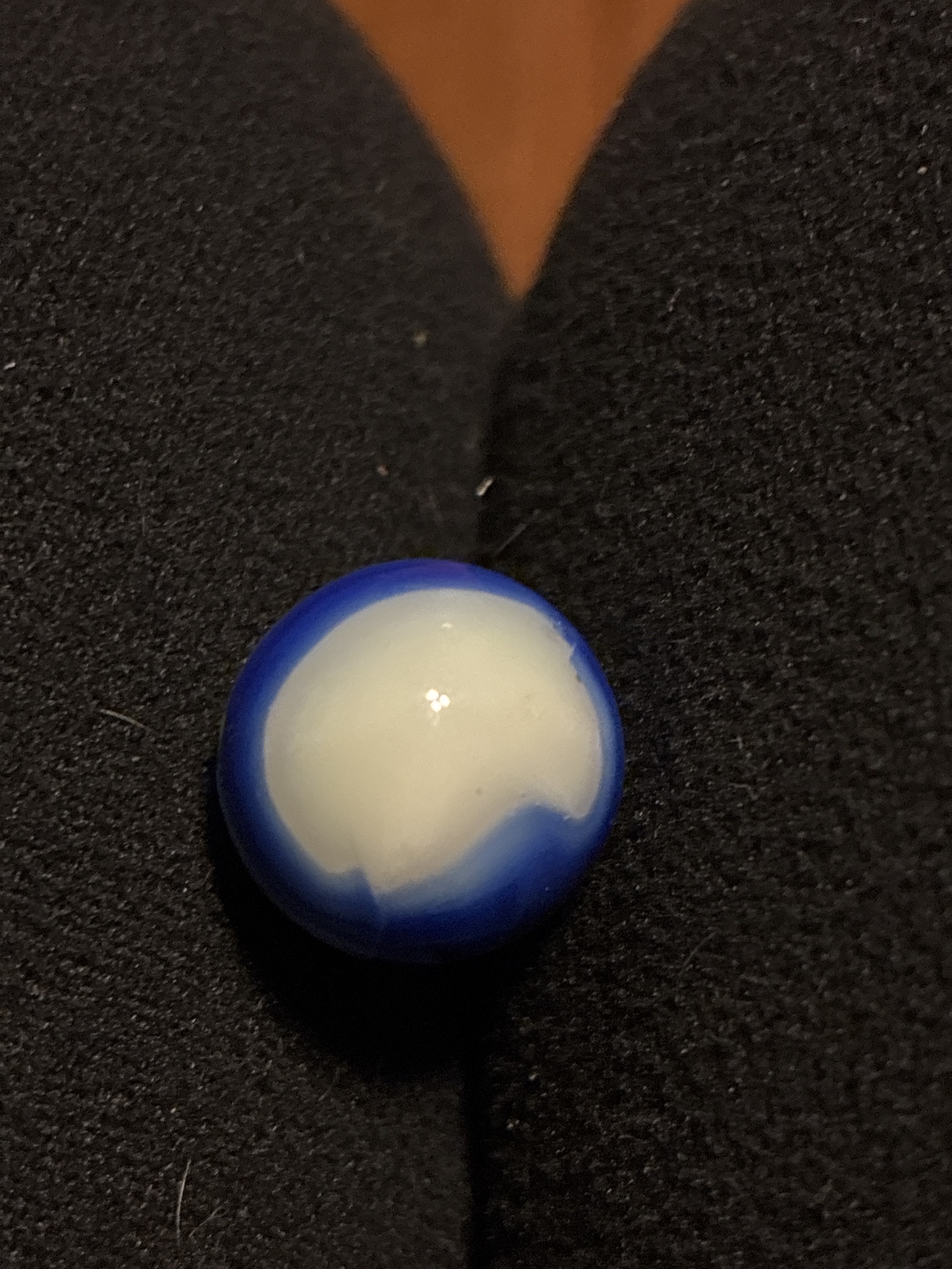 Prize Name (Blue/White) by Akro Agate Company, identification view