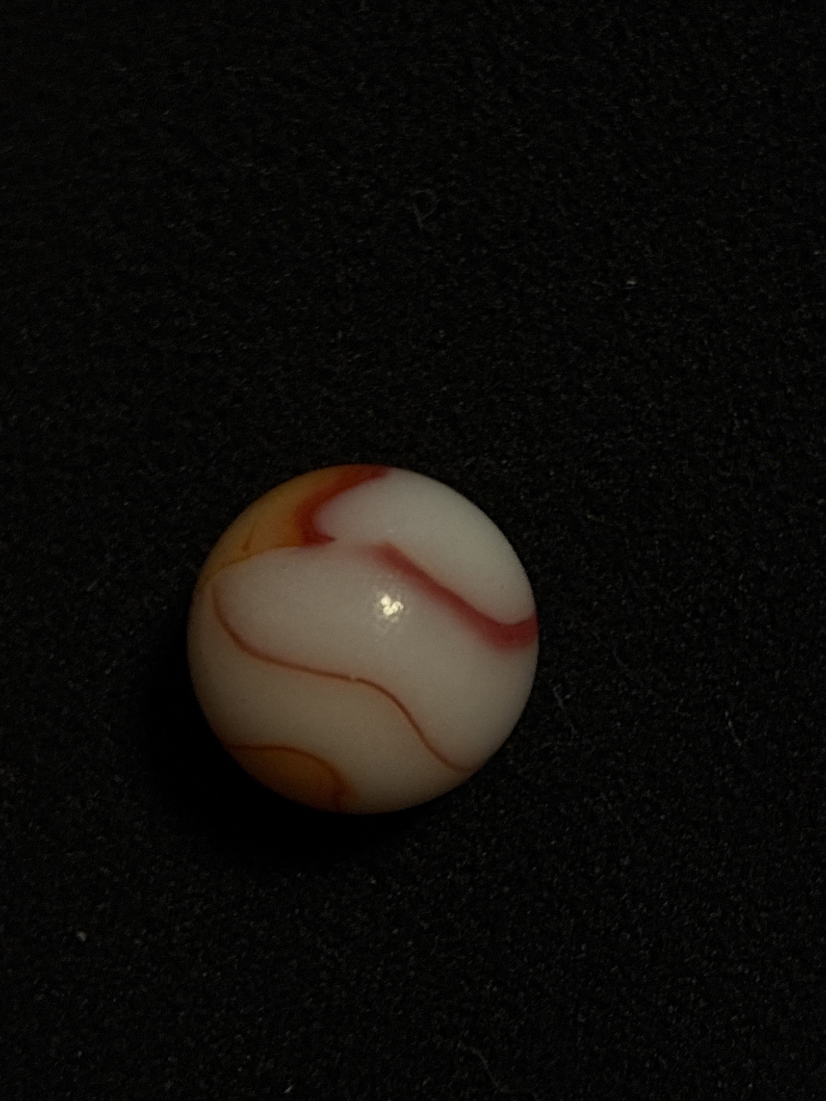Orange and Red Tri-Lite by Vitro Agate Company, identification view