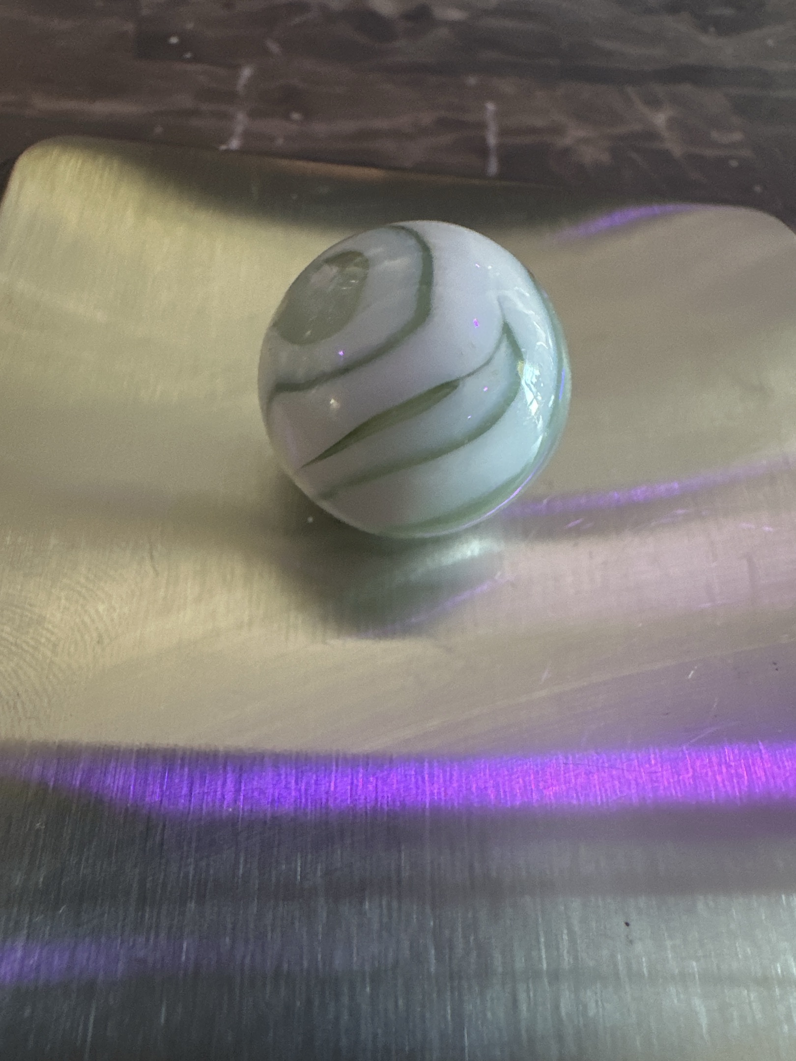 Green and White Swirl by Alley Agate, identification view