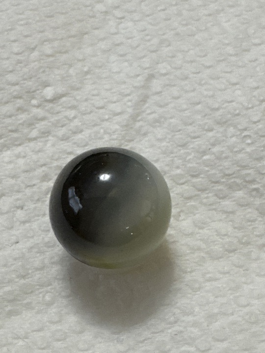Black Cat's Eye by Vitro Agate, identification view