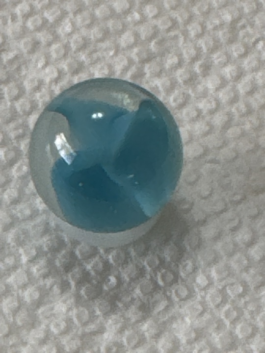 Light Blue Cat's Eye 4-Vane by Vitro Agate, identification view