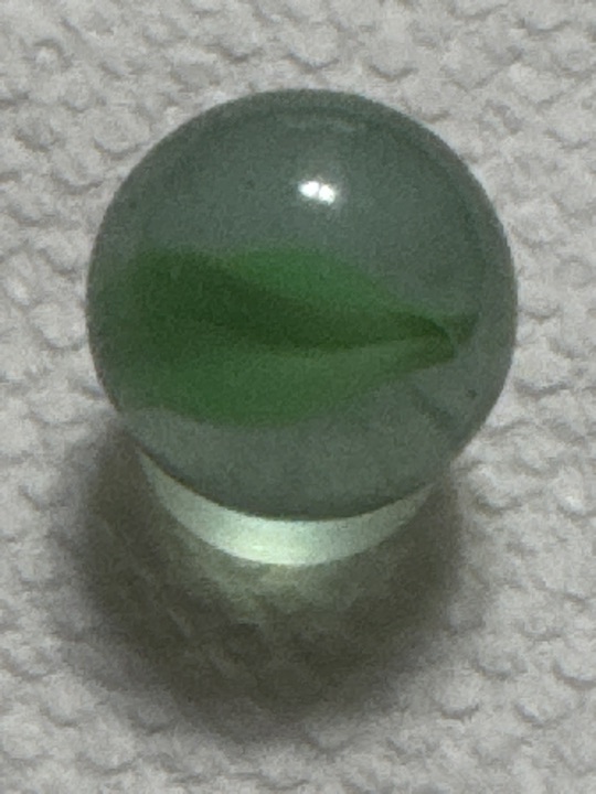 Green Cat's Eye by Vitro Agate, identification view