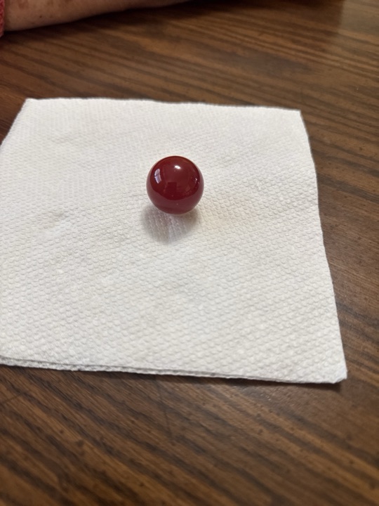 Cherry / Blood Red Aggie Shooter by Vitro Agate, identification view