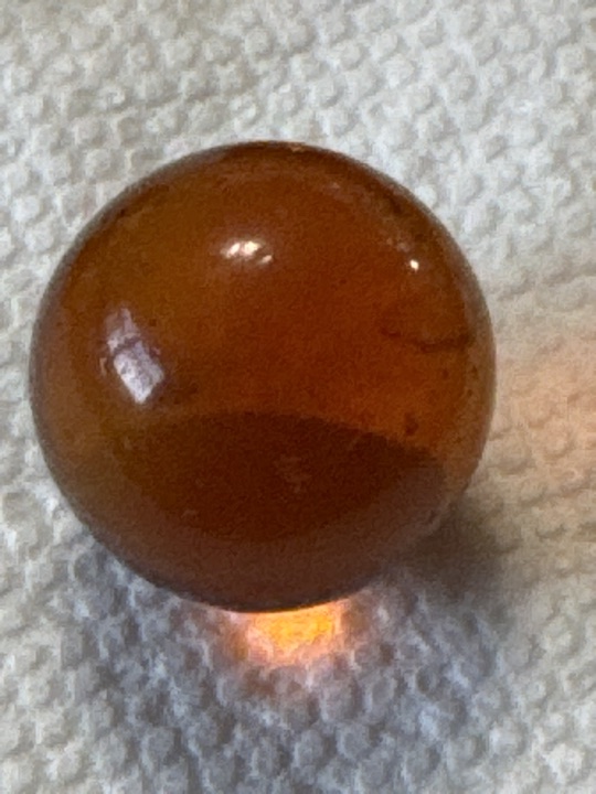 Root Beer Amber Clearie by Vitro Agate, identification view