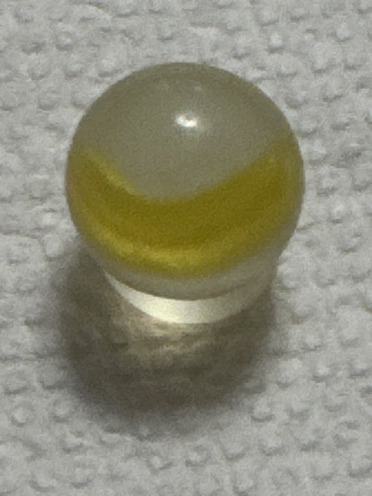 Yellow Cat's Eye - Banana by Vitro Agate, identification view