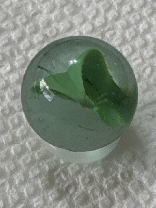 Green Cat's Eye by Vitro Agate, identification view
