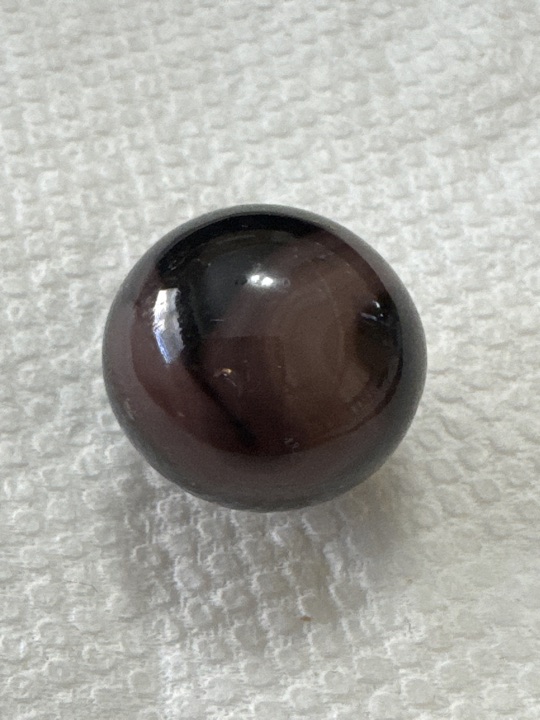 Blackie by Vitro Agate, identification view
