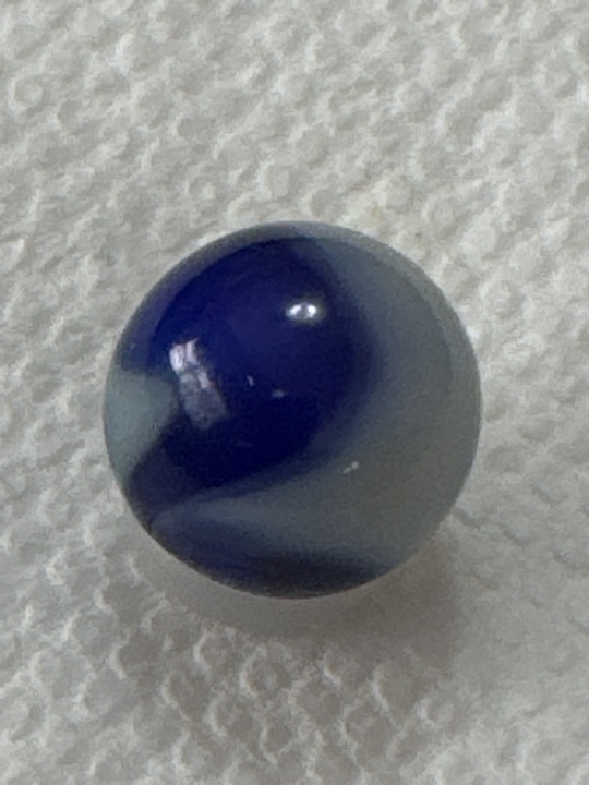 Blue Corkscrew by Akro Agate, identification view