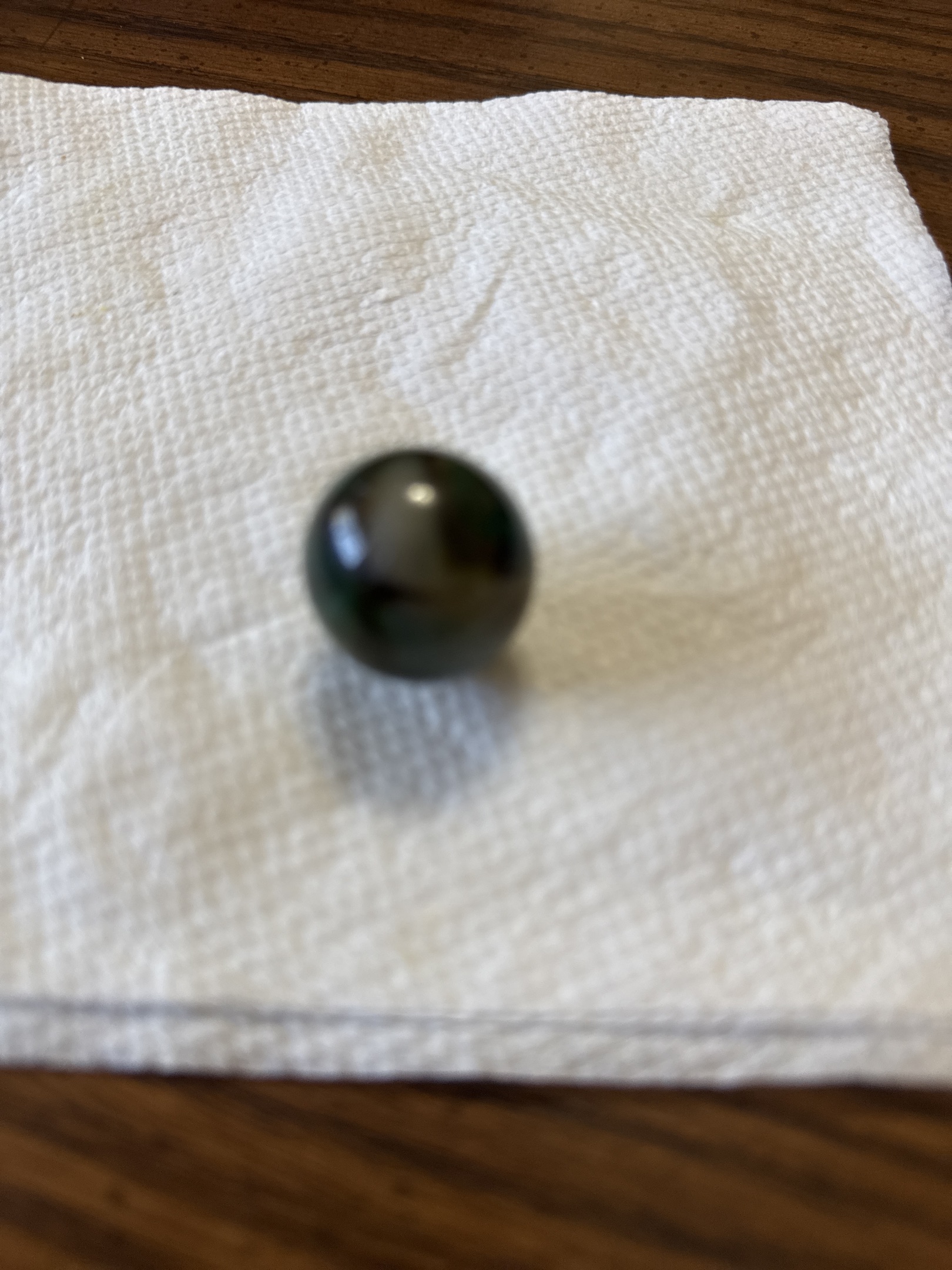 Black Onyx by Akro Agate, identification view