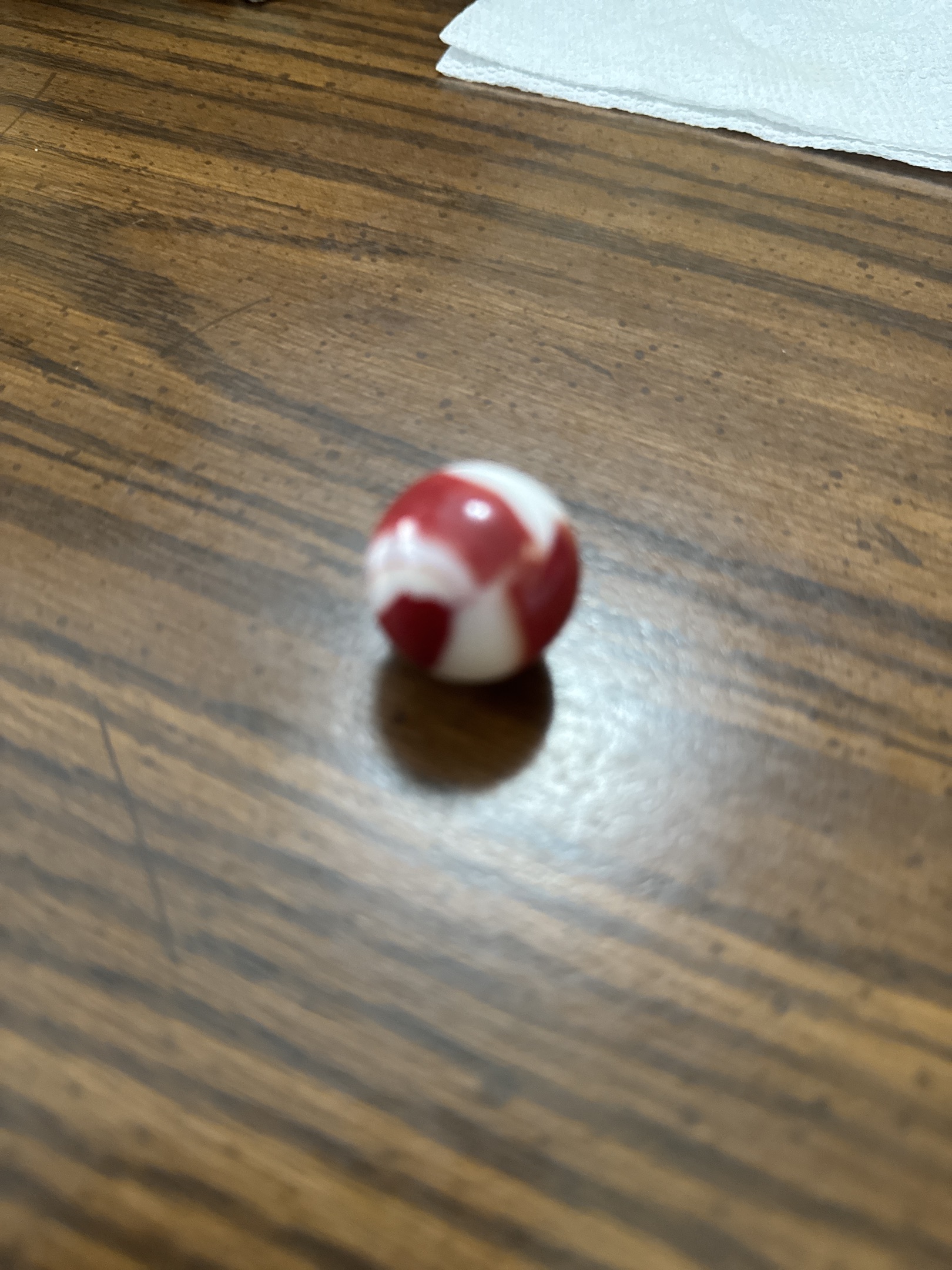 Red Baron / Peppermint by Vacor de Mexico (Mega Marbles), identification view