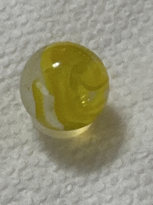 Yellow Parrot Swirl by Vitro Agate Co., identification view