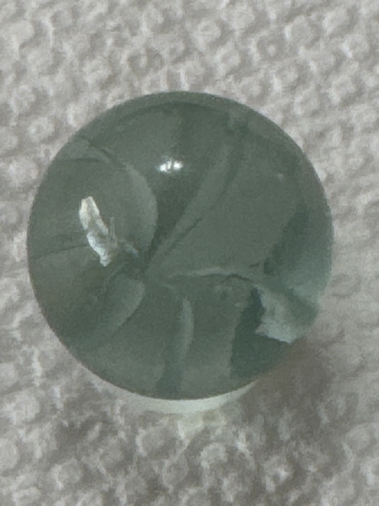 White Ribbon Clearie by Vitro Agate, identification view