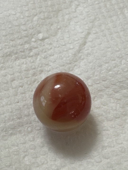 Red and White Carnelian Patch by Akro Agate, identification view