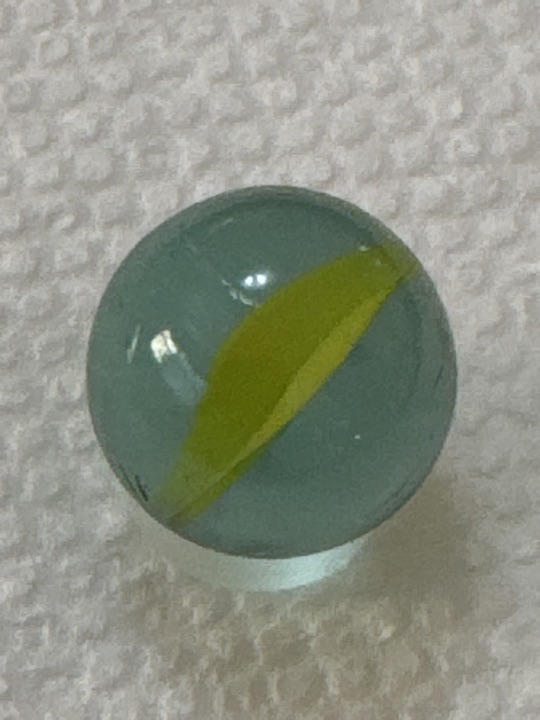 Yellow Cat's Eye by Vitro Agate Co., identification view