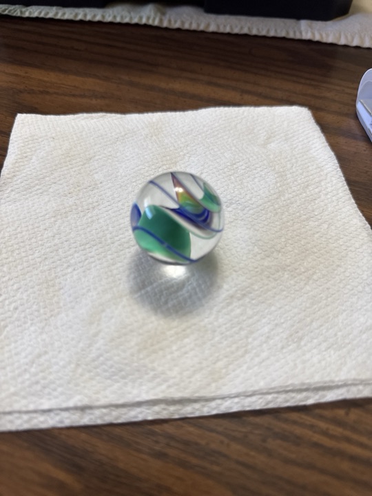 Green-Blue-White Ribbon Shooter by Contemporary Handmade, identification view