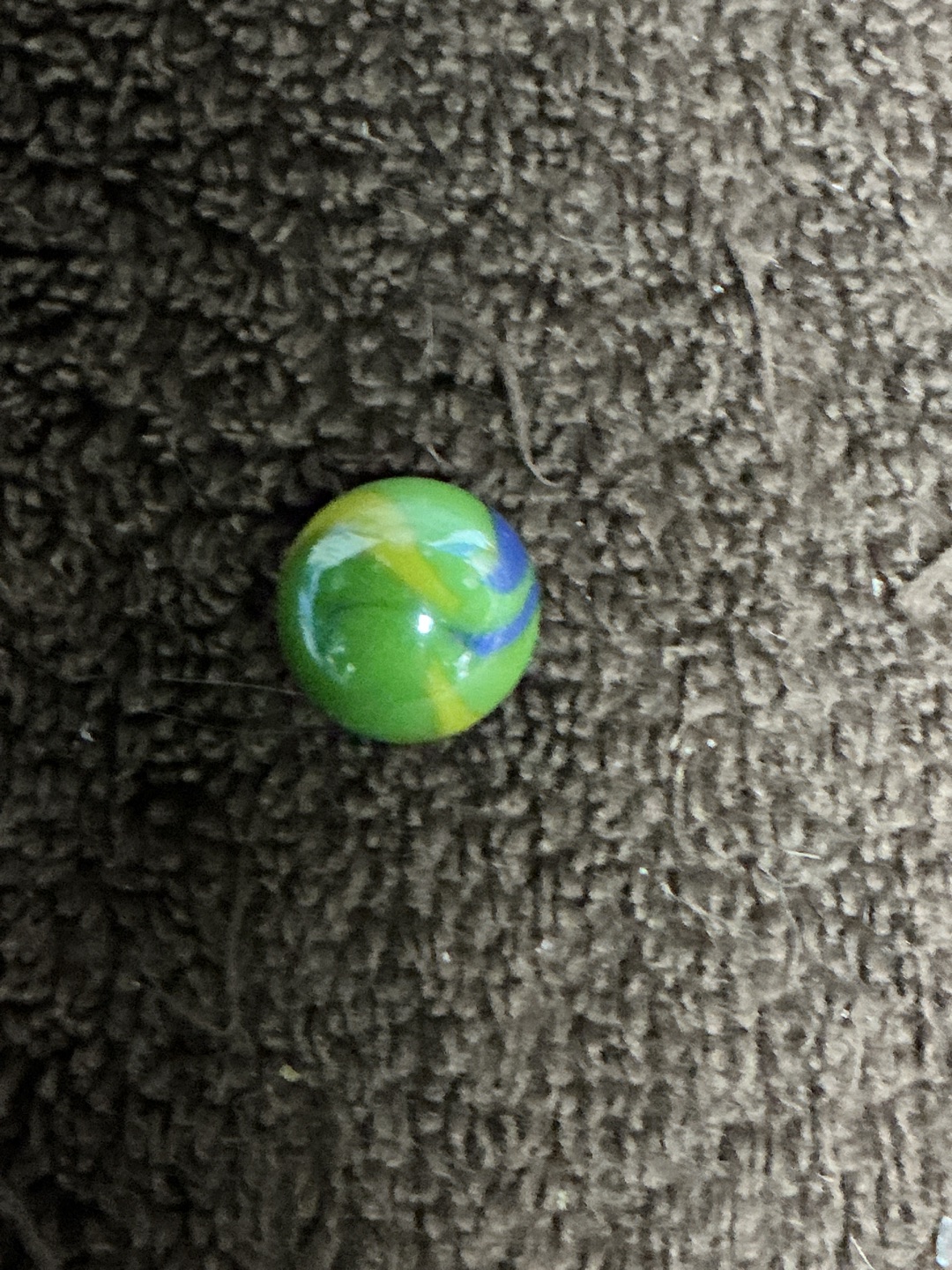 Parrot (Green, Blue, Yellow) by Vitro Agate Company