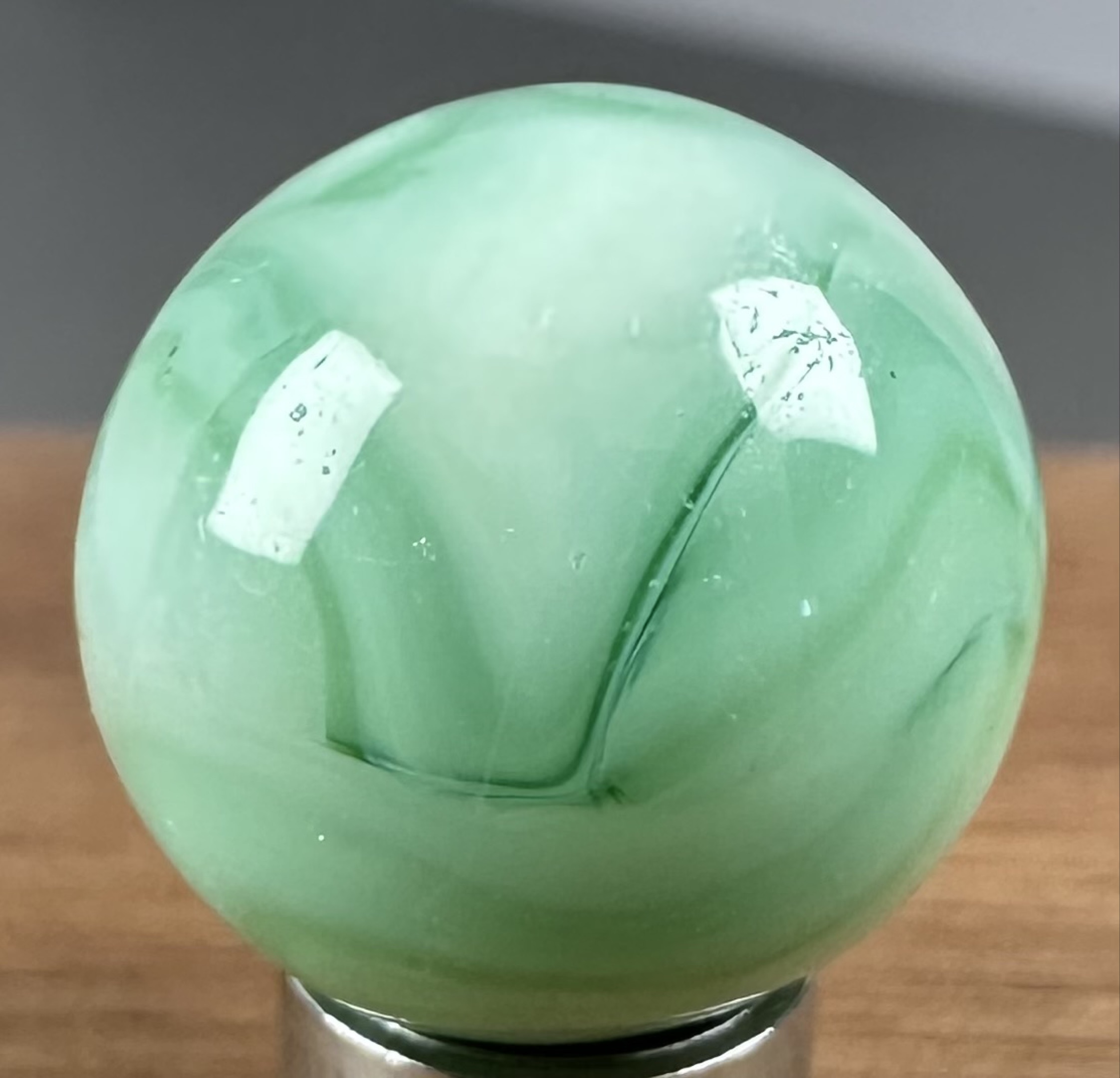Green and White Swirl by Alley Agate, identification view